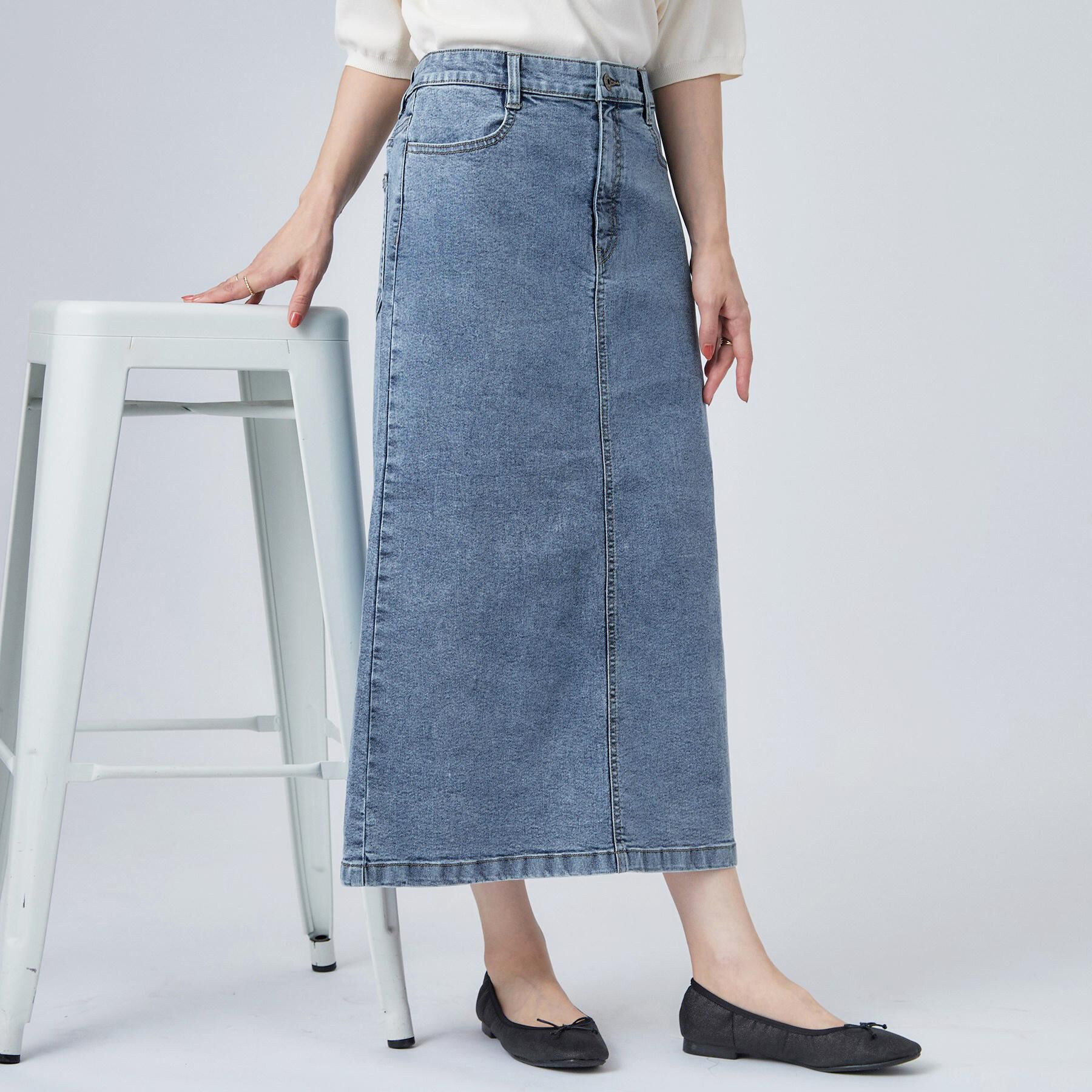 SHOO･LA･RUE「【洗濯機可/S-LL】程よいシルエットで使いやすい ストレッチデニムスカート」|スカート|ブルー(092)
