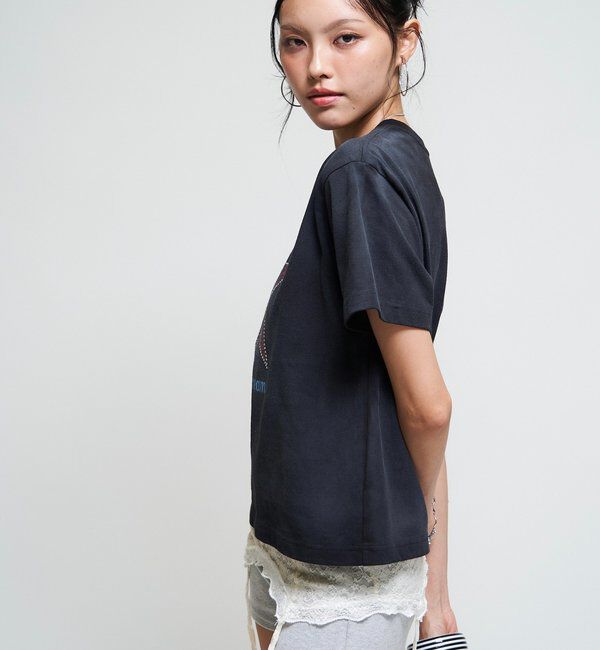  「【Sourcream/UNISEX】ラインストーンスターグラフィックTEE」|Tシャツ・カットソー|