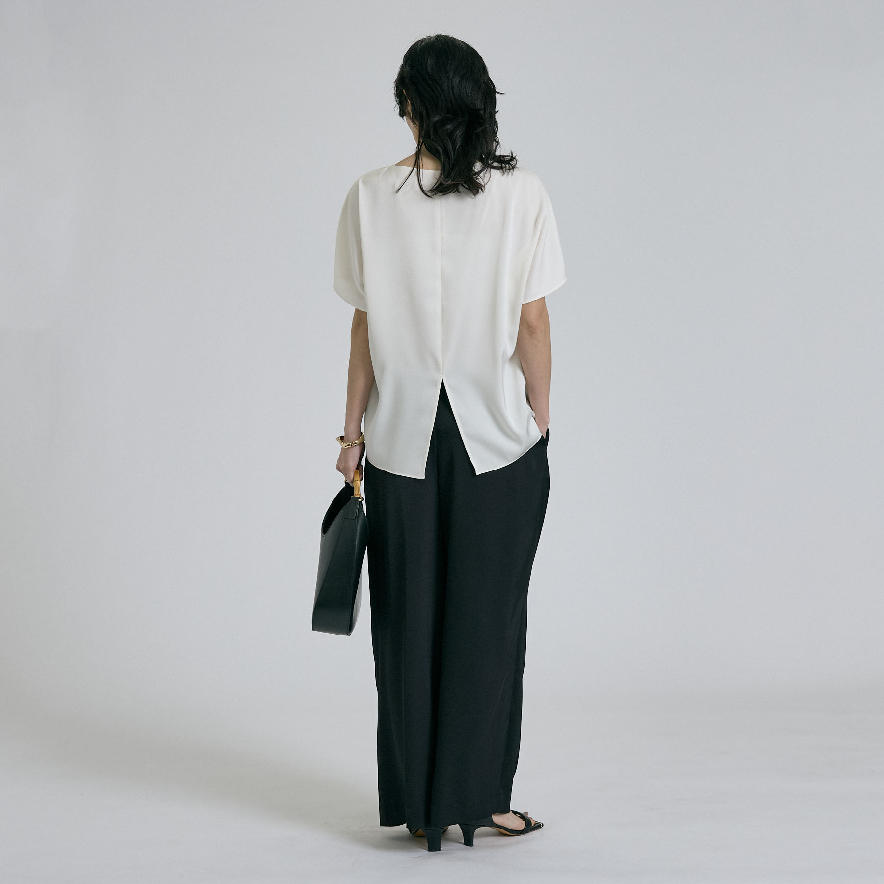 qualite「【接触冷感＆吸水速乾】新色入荷！クールサテンブラウス/セットアップ対応」|シャツ・ブラウス|