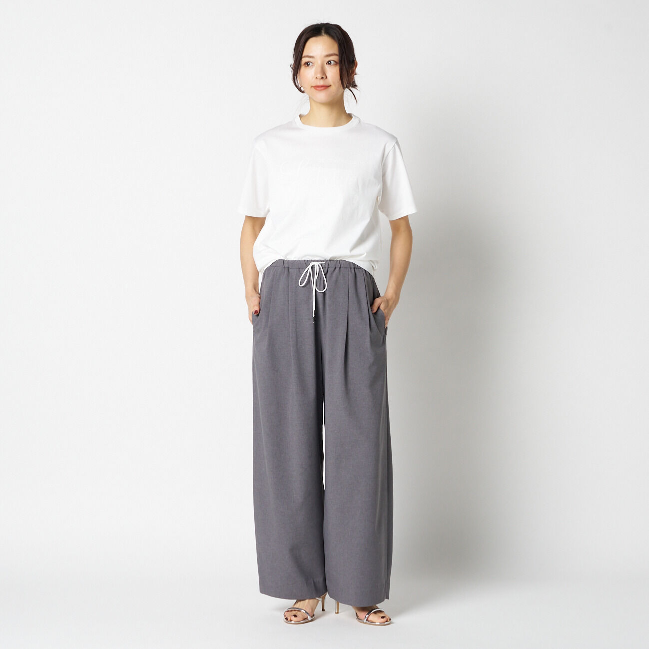 HELIOPOLE「HELIOPOLE BARREL LEG TUCK PANTS」|チノ|