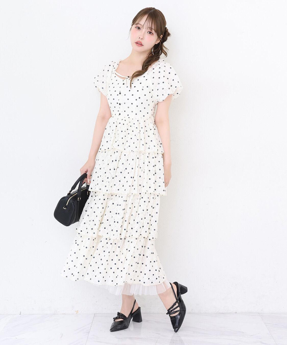  「【Black Ribbon Collection】バックリボンティアードワンピ」|ワンピース|