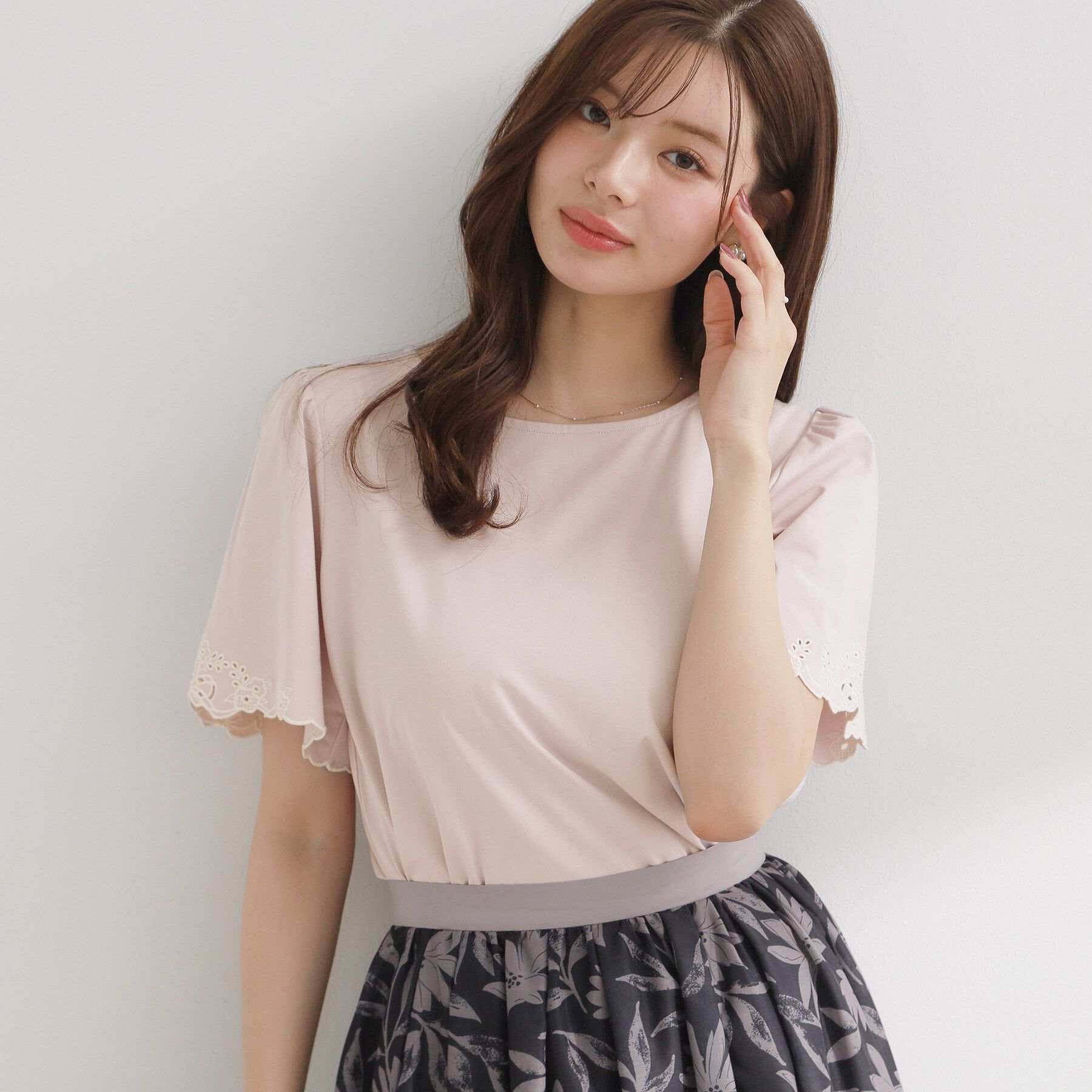 Couture broach「【接触冷感・UVカット・洗える】袖刺繍カットソー」|Tシャツ・カットソー|