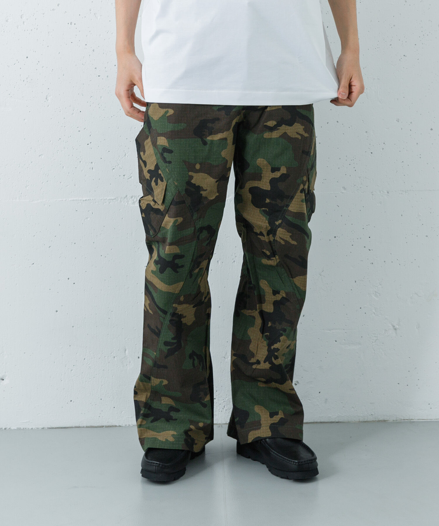 URBAN RESEARCH「URBAN RESEARCH iD　3-D CUTTING CARGO PANTS」|その他|その他1