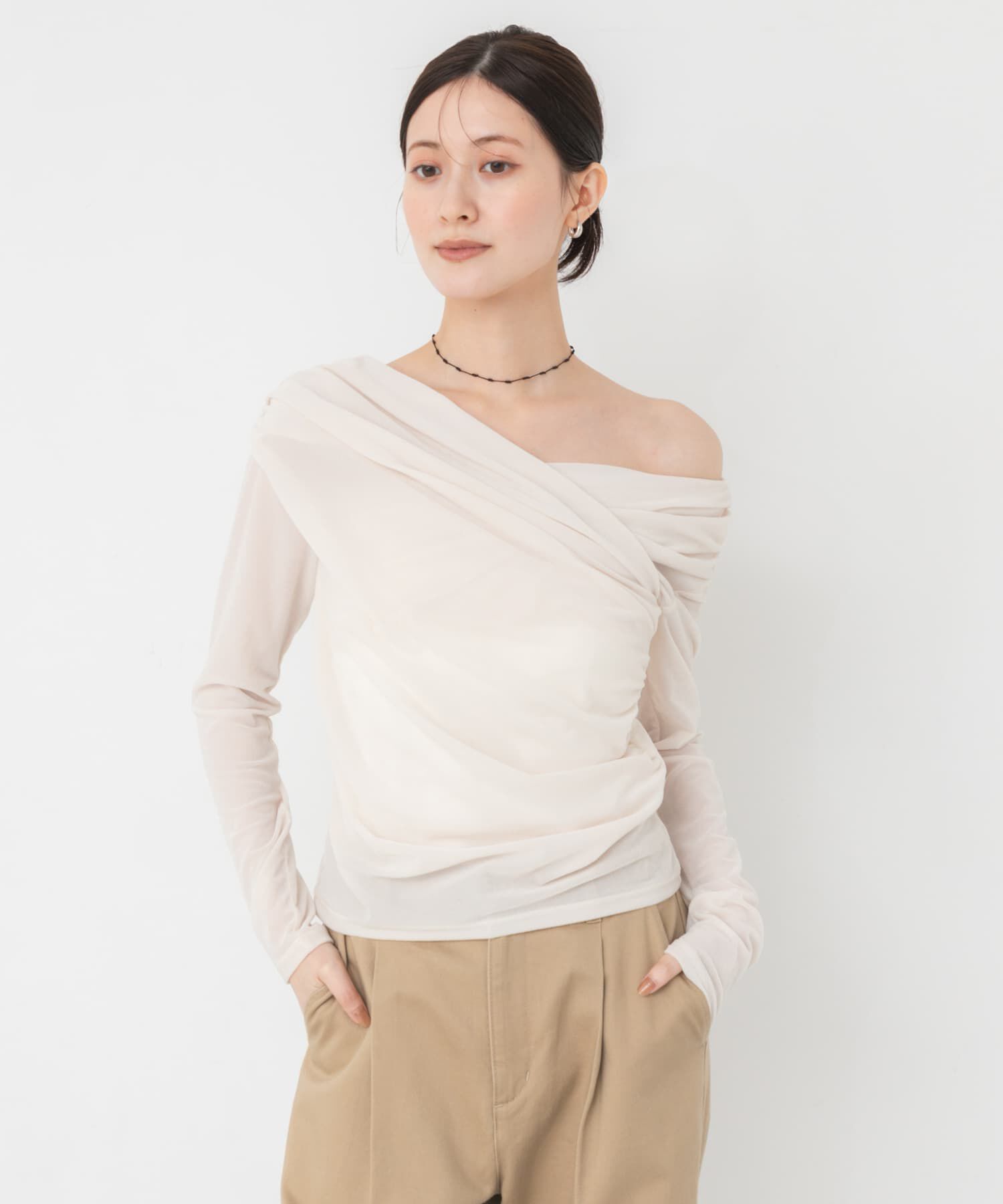 URBAN RESEARCH「ベロアオフショルドレープカットソー」|Tシャツ・カットソー|