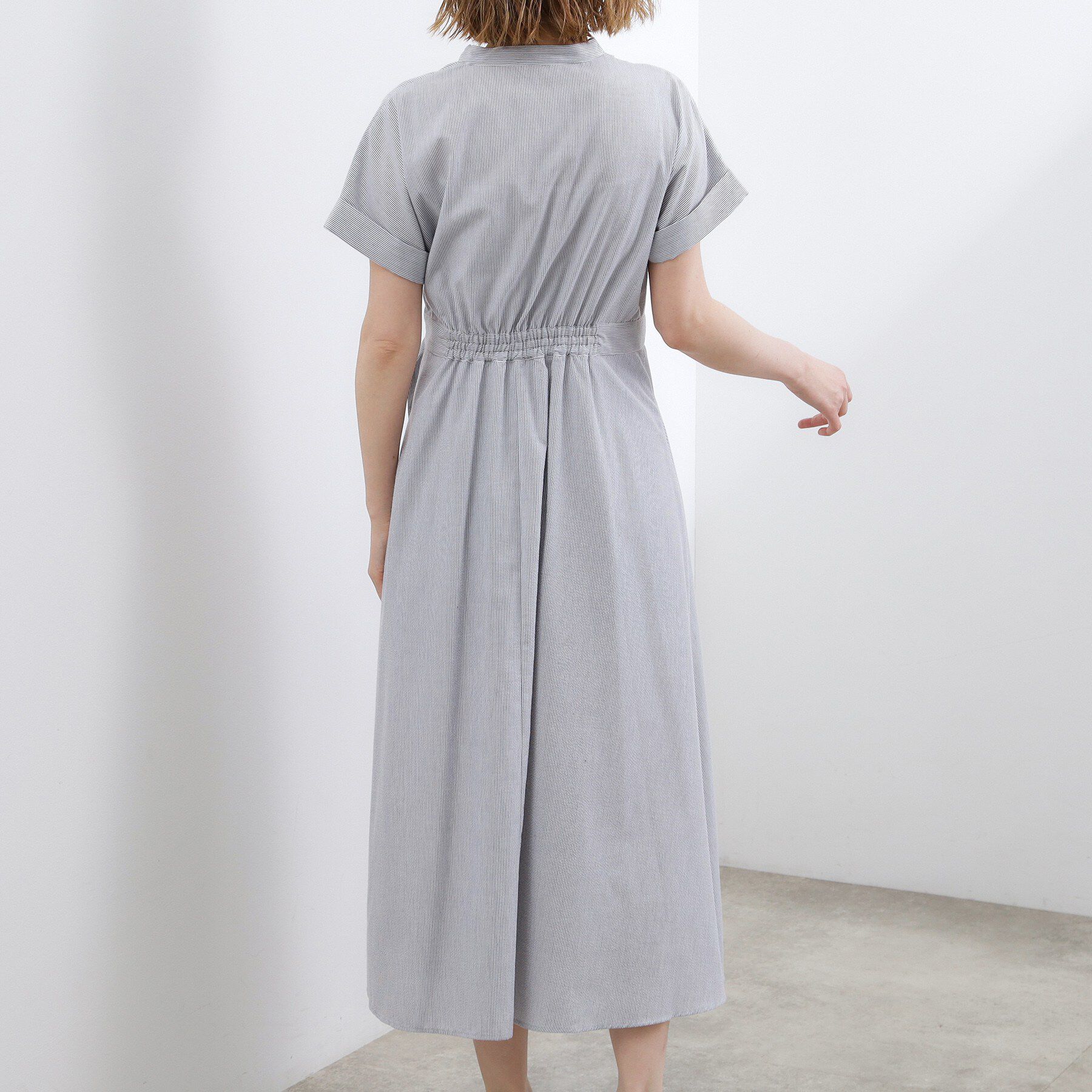 grove「【洗える】さらっと軽やか、カシュクール風サッカーワンピース」|ワンピース|