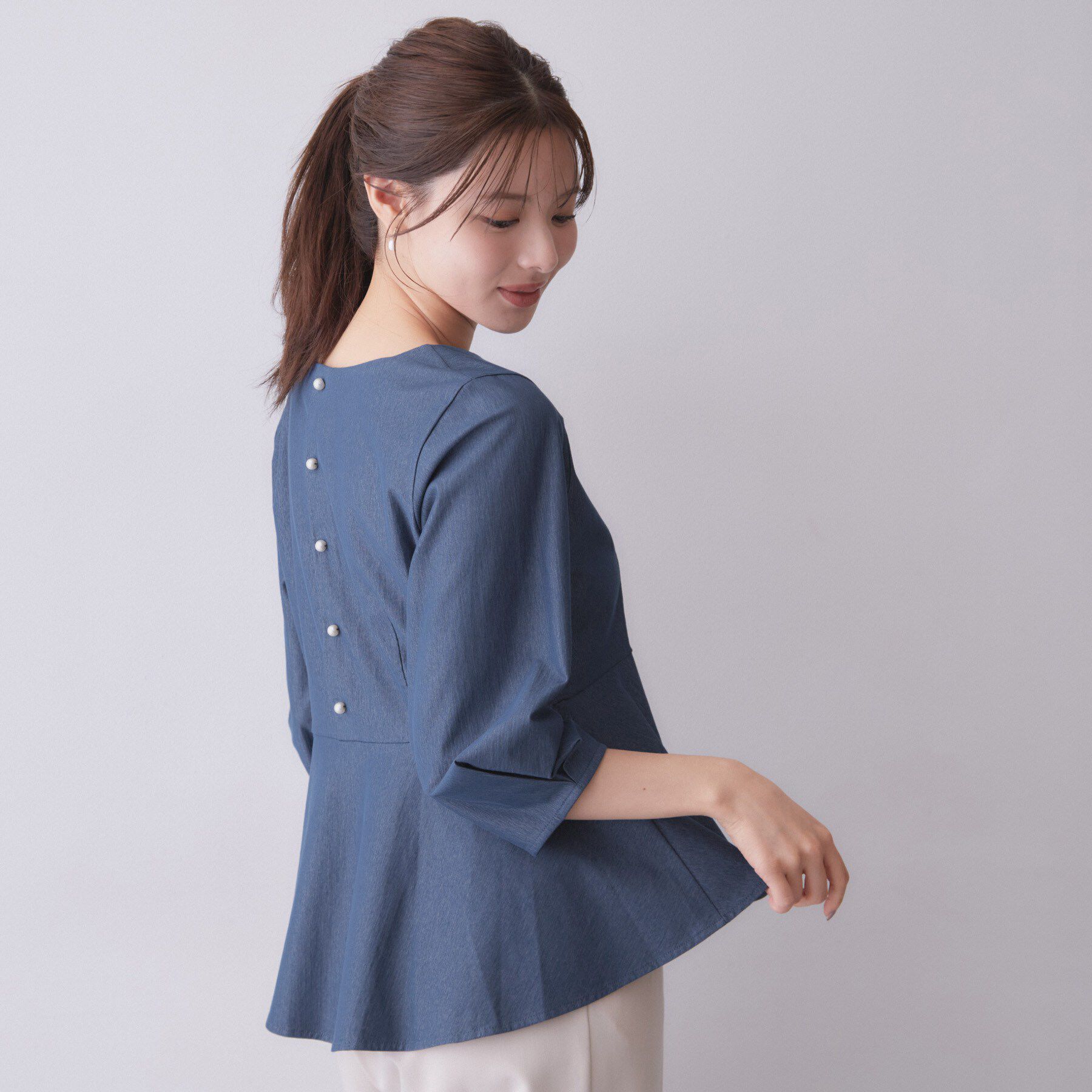 index「バックパール調ペプラムトップス【洗濯機OK】」|Tシャツ・カットソー|ブルー(093)