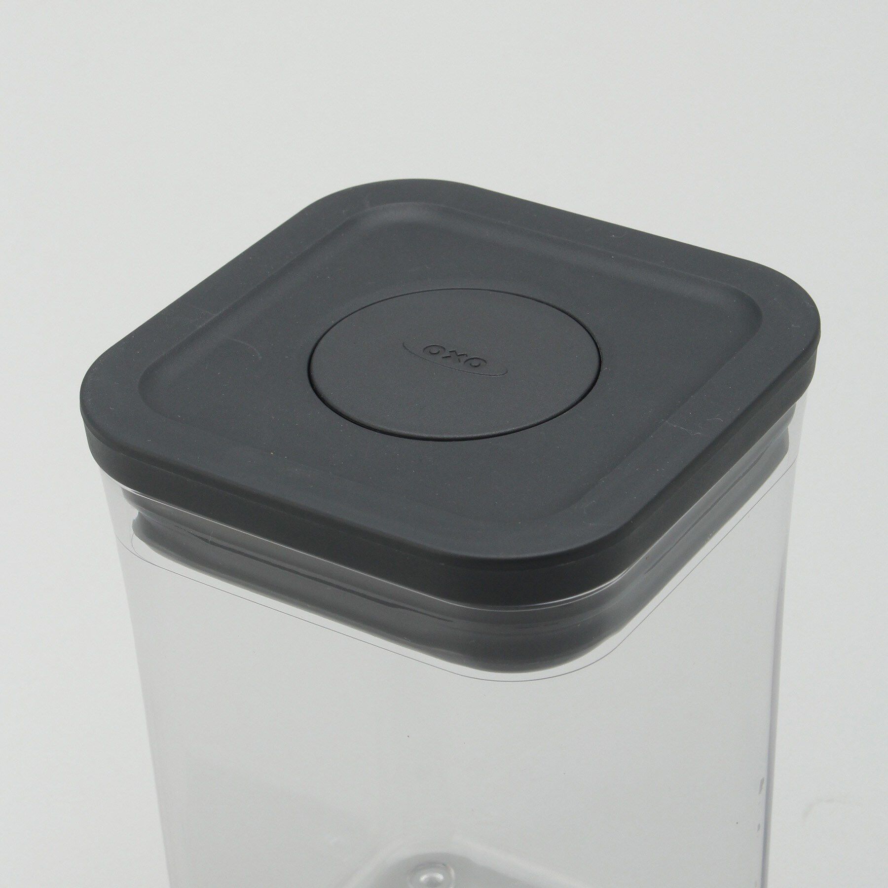 212 KITCHEN STORE「ポップコンテナ スモールスクエア ショート BK ＜OXO オクソー＞」|食器・キッチングッズ|