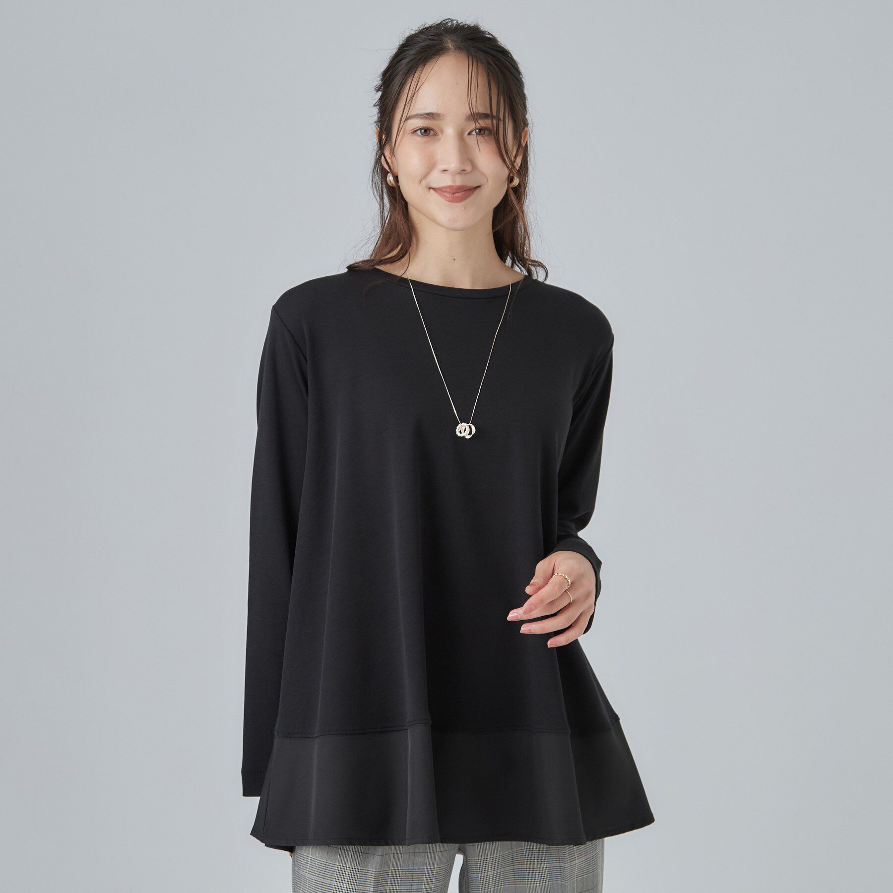 SHOO･LA･RUE「【S-LL/体型カバー】すっぽり隠れる 裾切り替えAライン長袖ゆるトップス」|Tシャツ・カットソー|