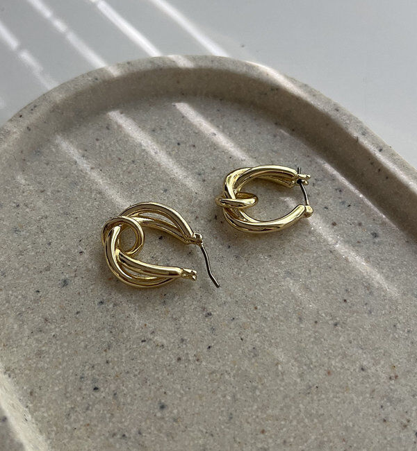  「【ベストセラー】〈GOLDY/ゴールディ〉ツイストフープピアス」|リング|