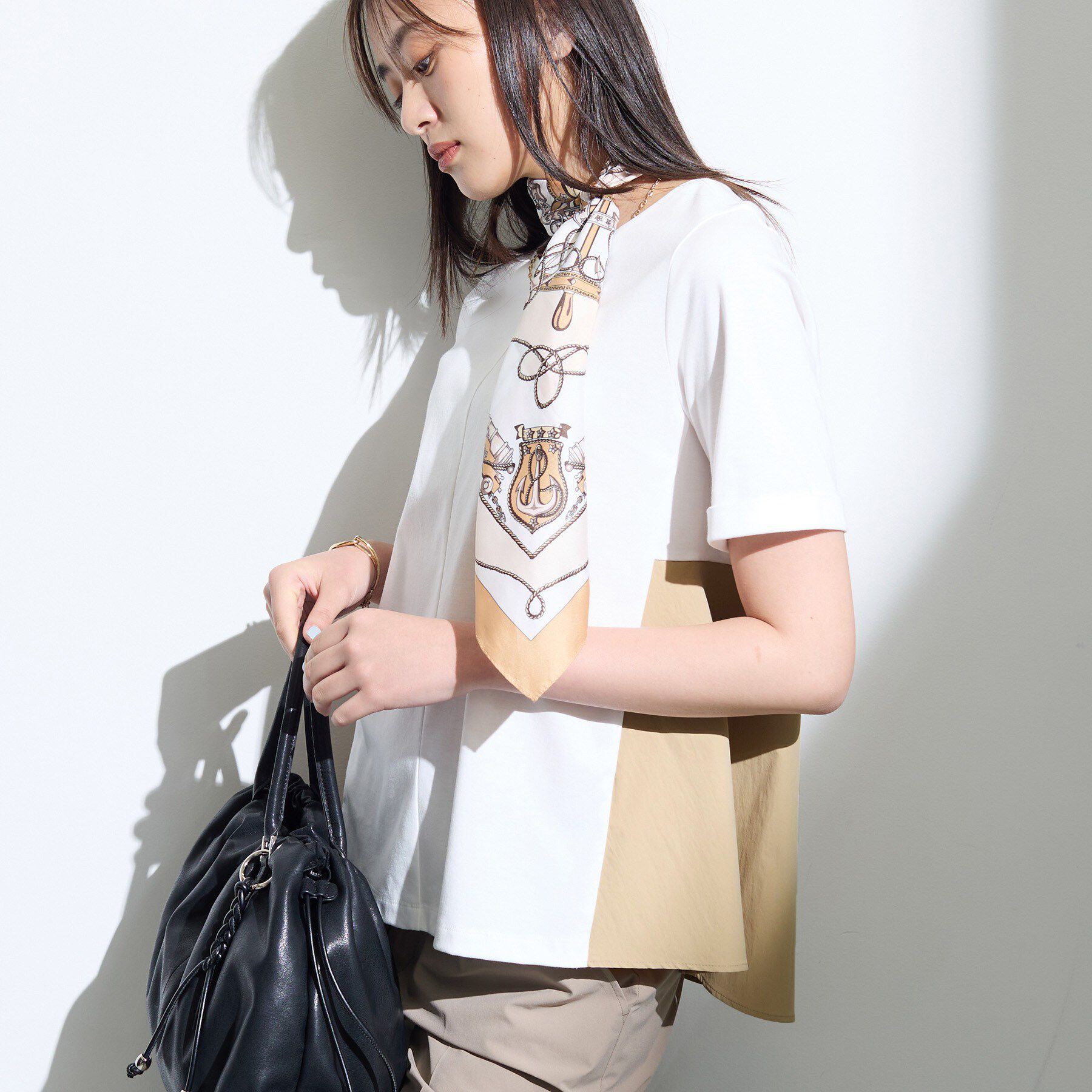 INDIVI「【バックシャン】異素材ドッキングプルオーバー」|Tシャツ・カットソー|オフホワイト(503