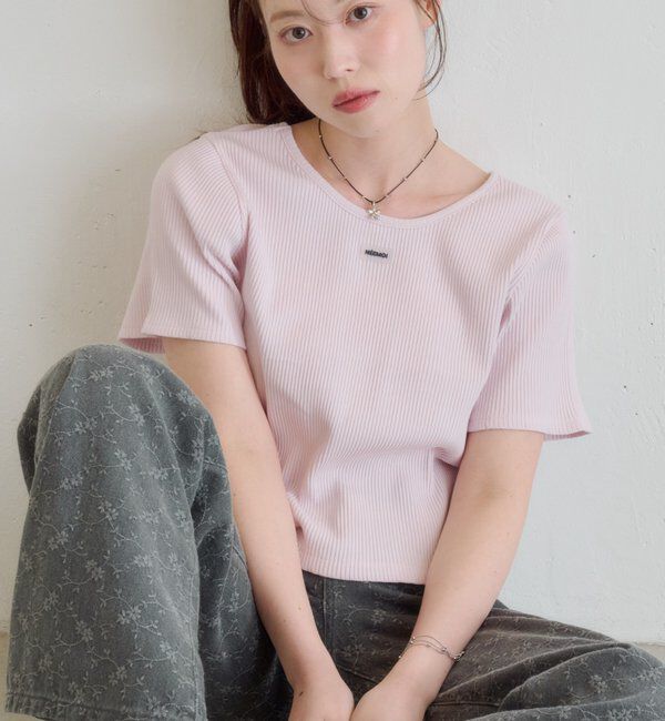  「【新色追加/6色展開】ラバータグTEE」|Tシャツ・カットソー|ピンク