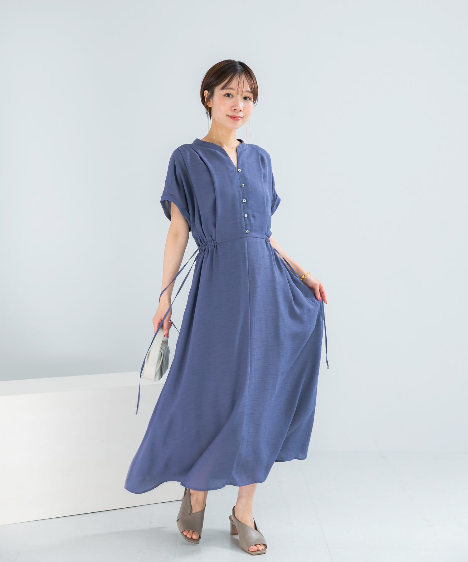 URBAN RESEARCH ROSSO「ウォッシャブルセミシアー2WAYネックワンピース」|ワンピース|