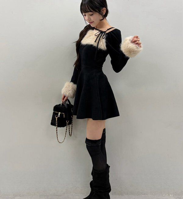  「フェイクファーくびれニットミニワンピ【SMサイズ展開】」|ワンピース|