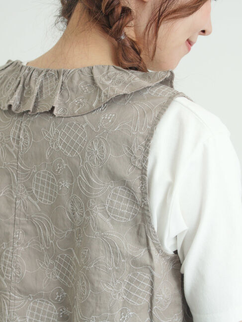 Samansa Mos2「【メルヘン&times;Samansa Mos2】総刺繍ベスト」|ダウンベスト・ベスト|
