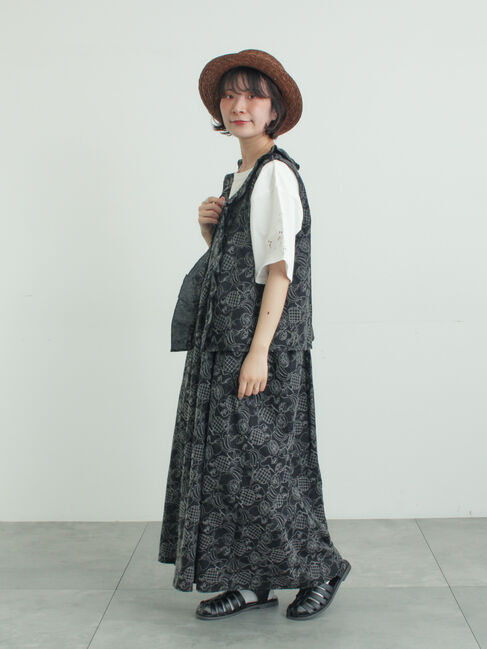 Samansa Mos2「【メルヘン&times;Samansa Mos2】総刺繍ベスト」|ダウンベスト・ベスト|