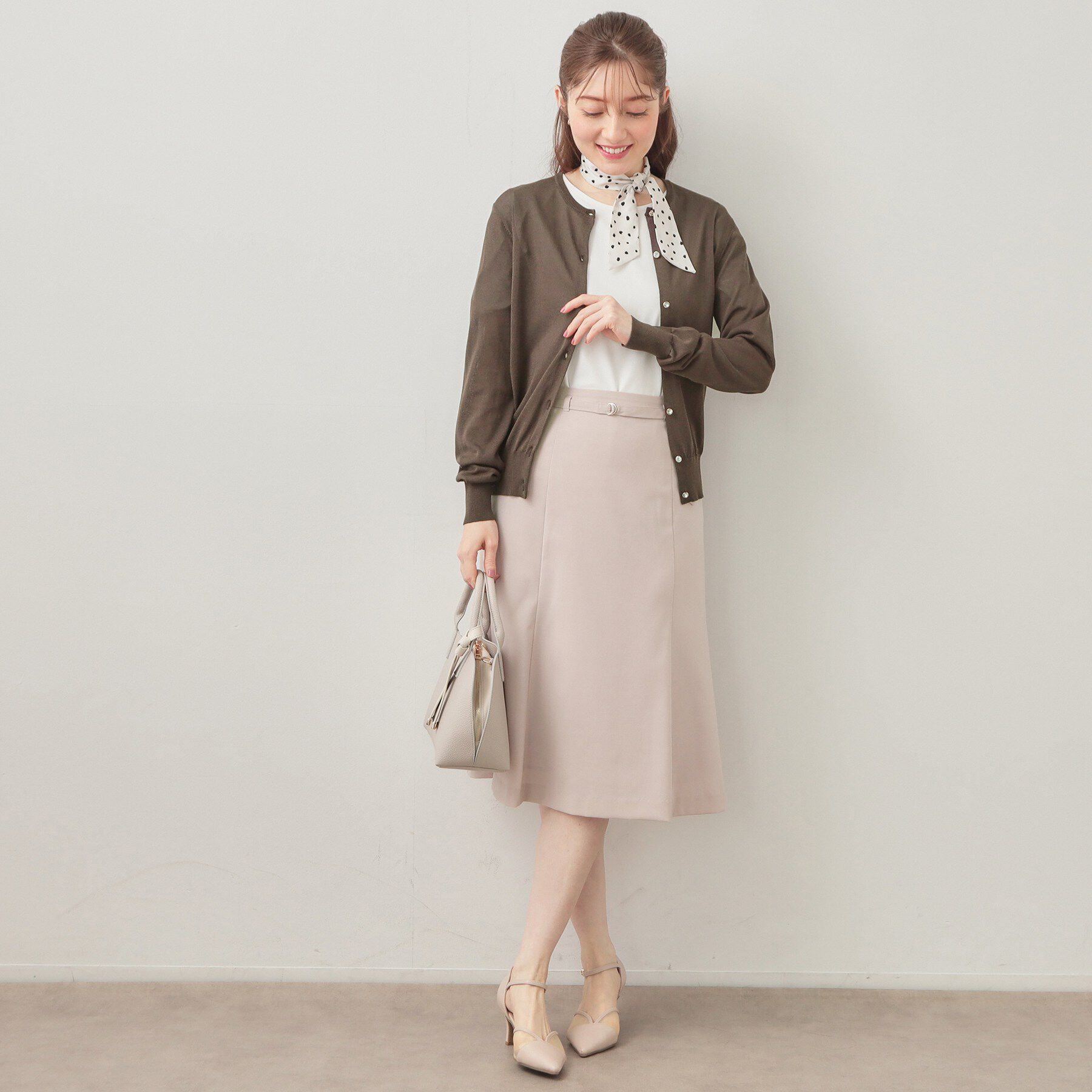 index「【接触冷感】ビジューボタンカーディガン《抗ピリング／洗濯機OK》」|カーディガン|