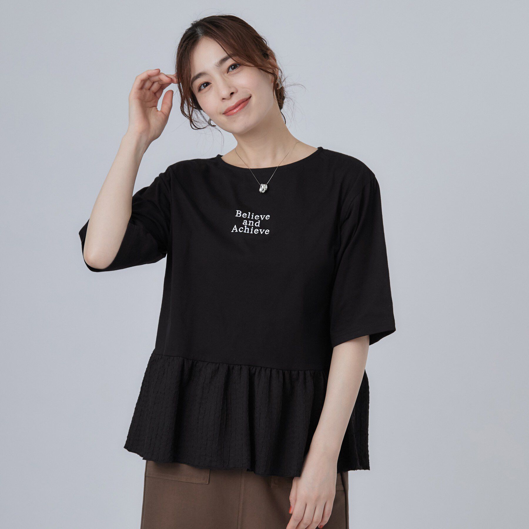 SHOO･LA･RUE「【S-LL】自然に体型カバー 裾切替 ペプラム刺繍Tシャツ」|Tシャツ・カットソー|