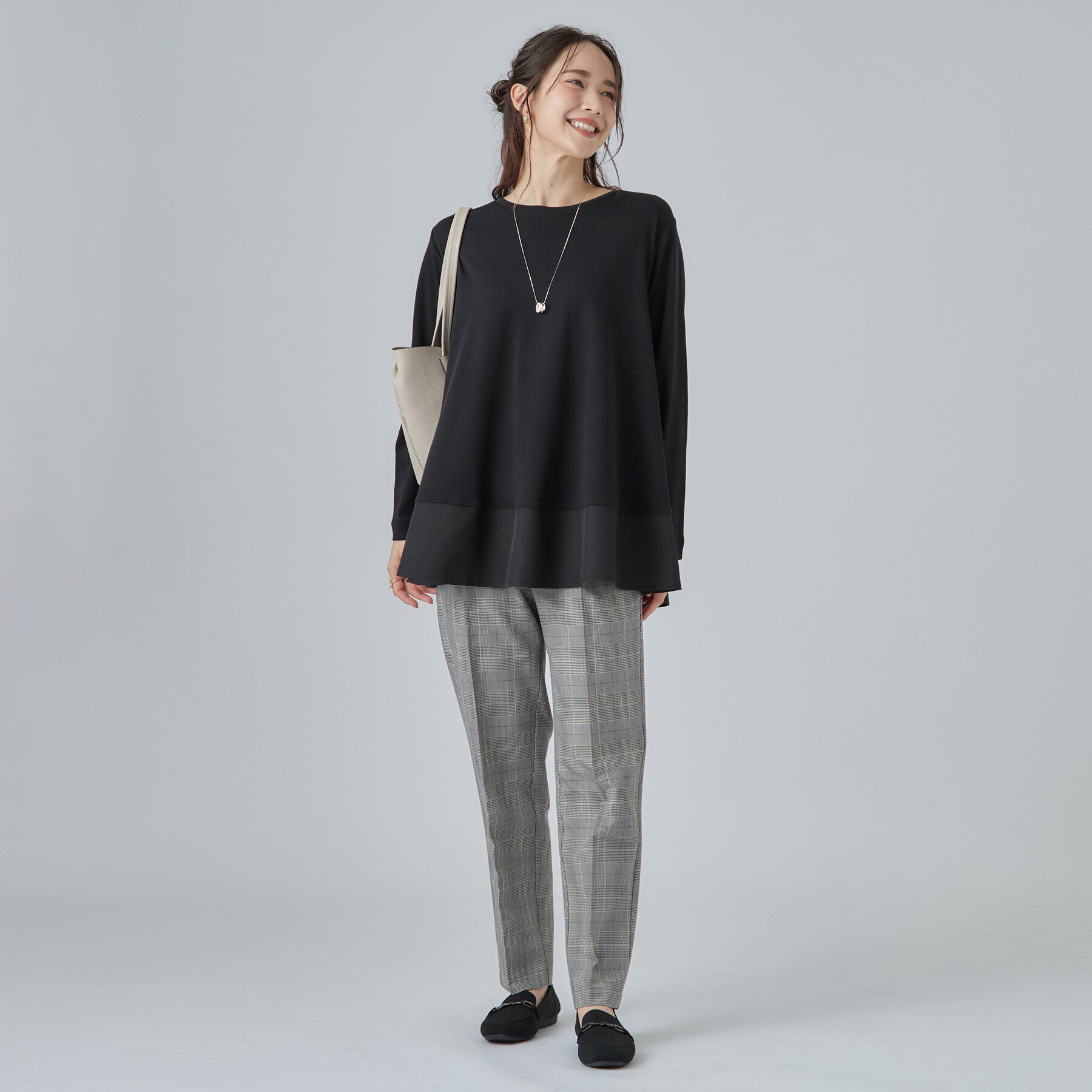 SHOO･LA･RUE「【S-LL/体型カバー】すっぽり隠れる 裾切り替えAライン長袖ゆるトップス」|Tシャツ・カットソー|