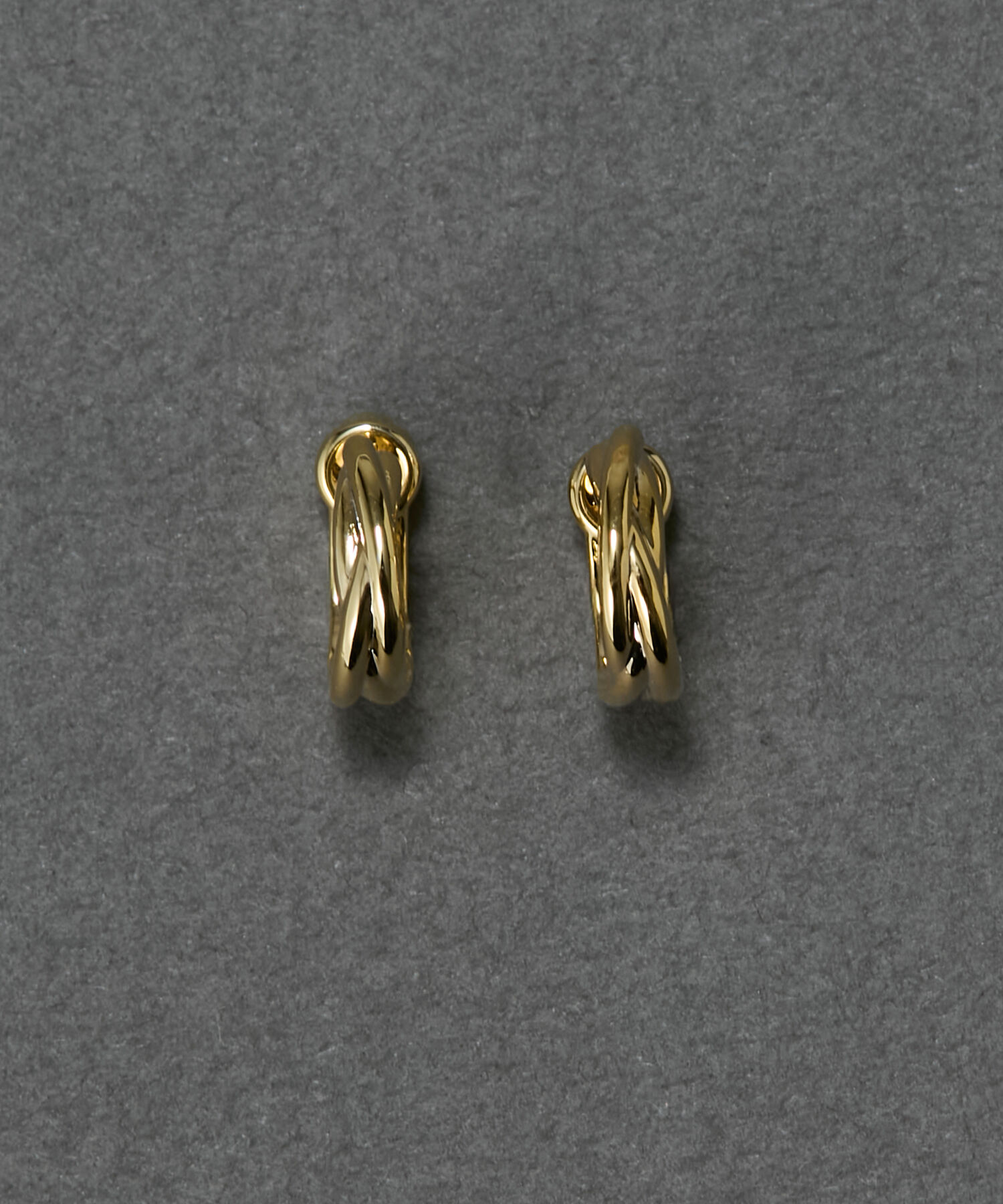 Phoebe「【金属アレルギー対応】ラインフープワンタッチピアス　ゴールド/ニッケルフリー」|ピアス|