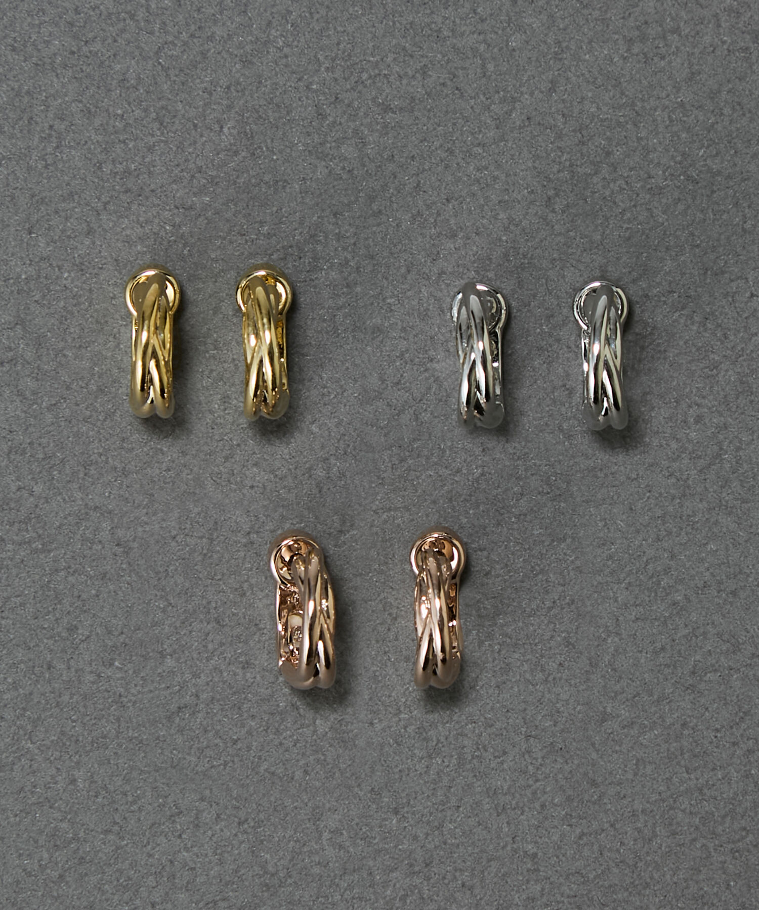 Phoebe「【金属アレルギー対応】ラインフープワンタッチピアス　ゴールド/ニッケルフリー」|ピアス|