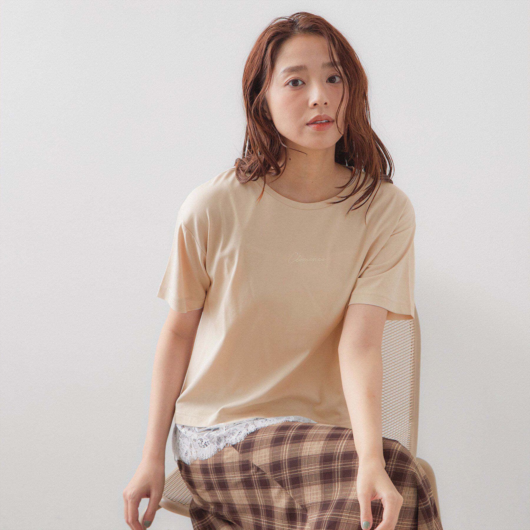 index「【接触冷感／UV】刺繍ロゴ裾レースTシャツ《洗濯機OK》」|Tシャツ・カットソー|ライトベージュ(05