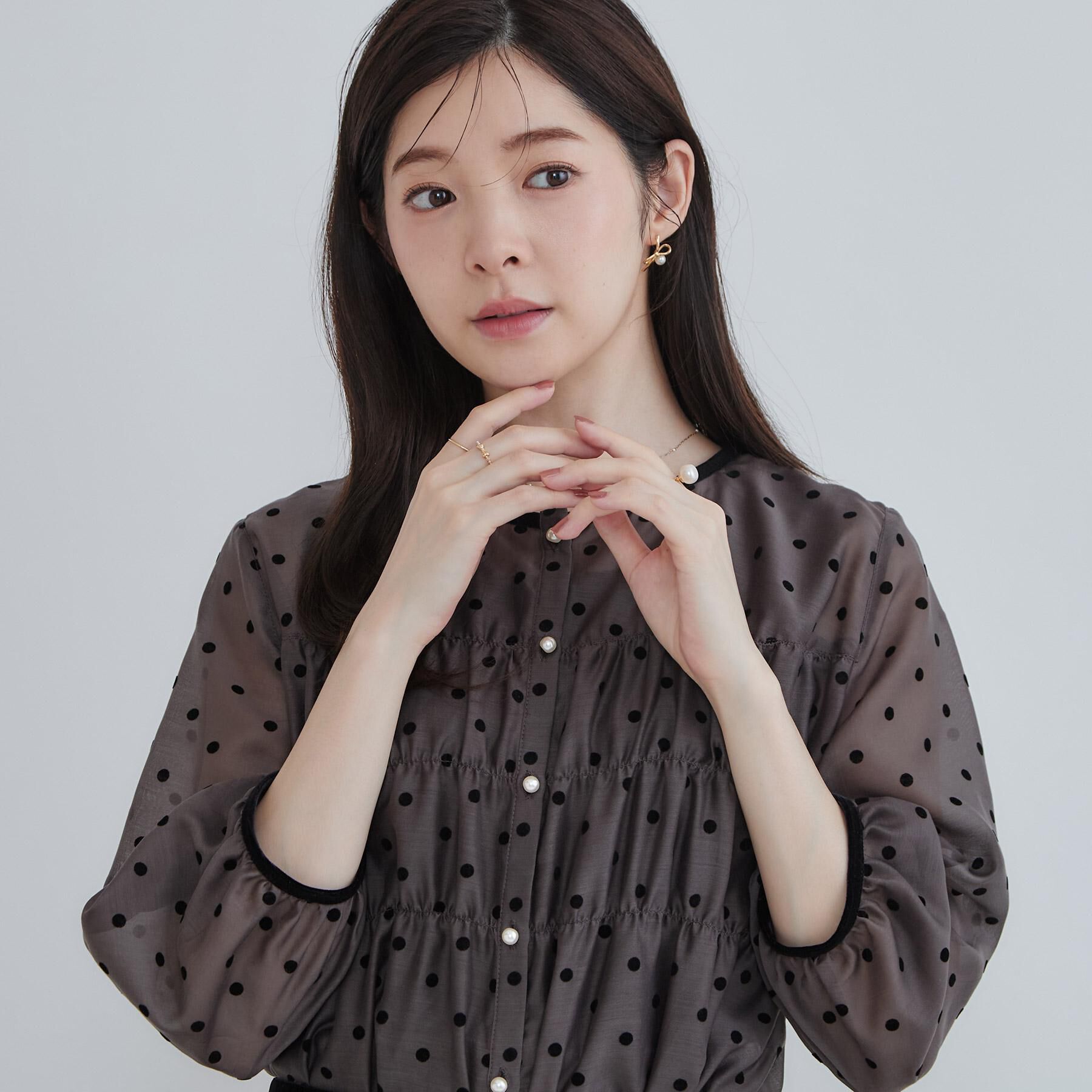 Couture broach「【セットアップ可・着映えて上品】フロッキードットブラウス」|シャツ・ブラウス|