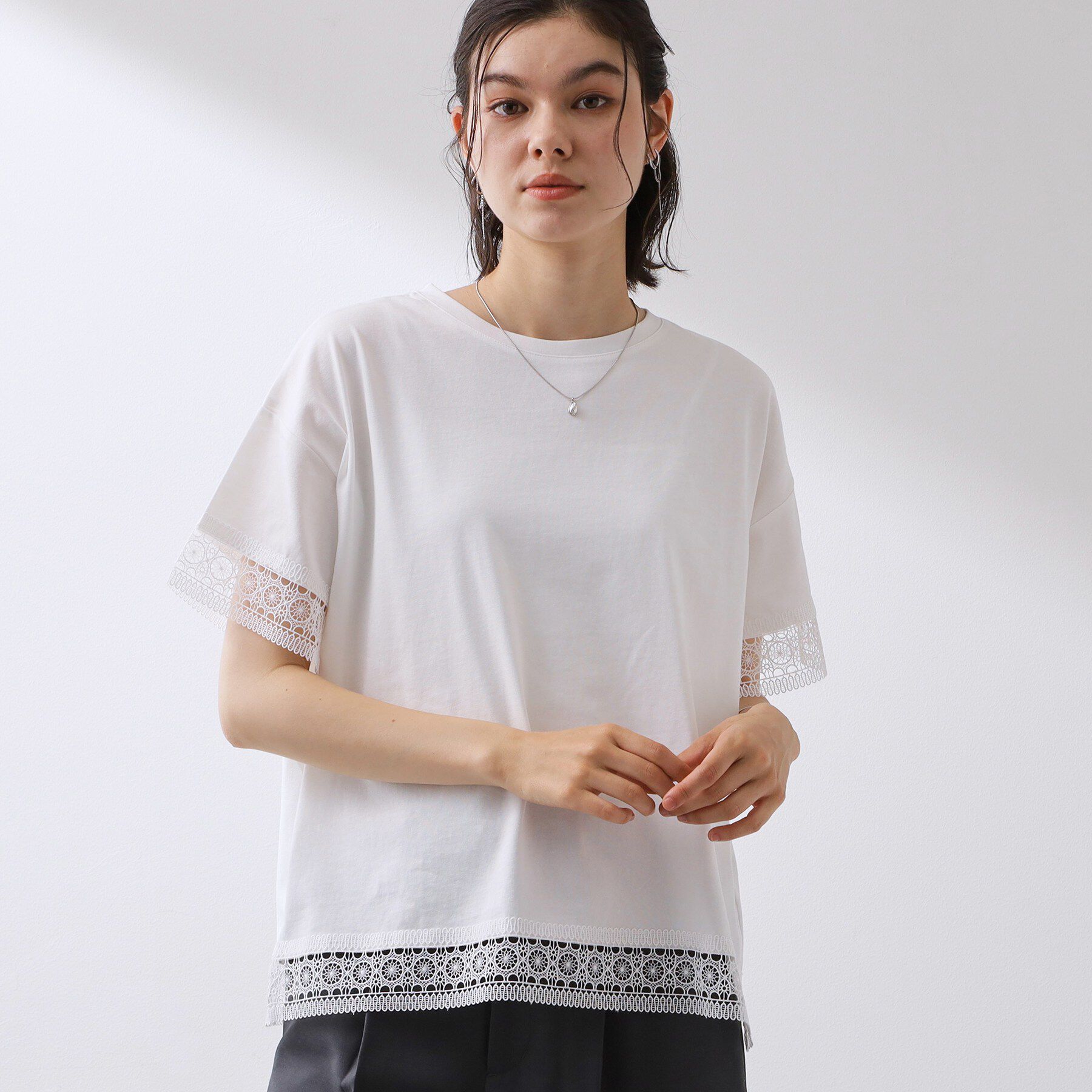 THE SHOP TK「【インせず着られる】モチーフレース切替Tシャツ」|Tシャツ・カットソー|オフホワイト(003