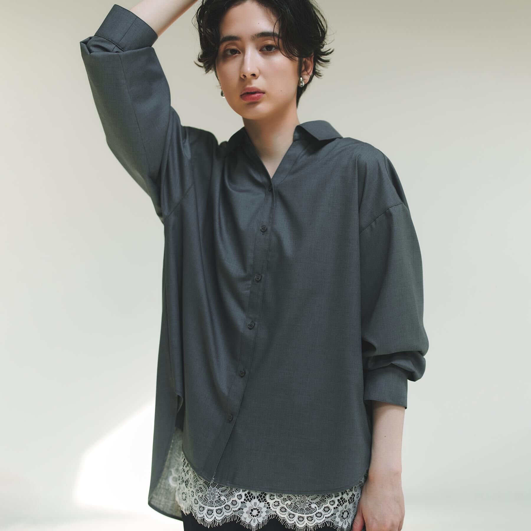 THE SHOP TK「後ろ姿も着映える バックシャーリングシャツ」|シャツ・ブラウス|
