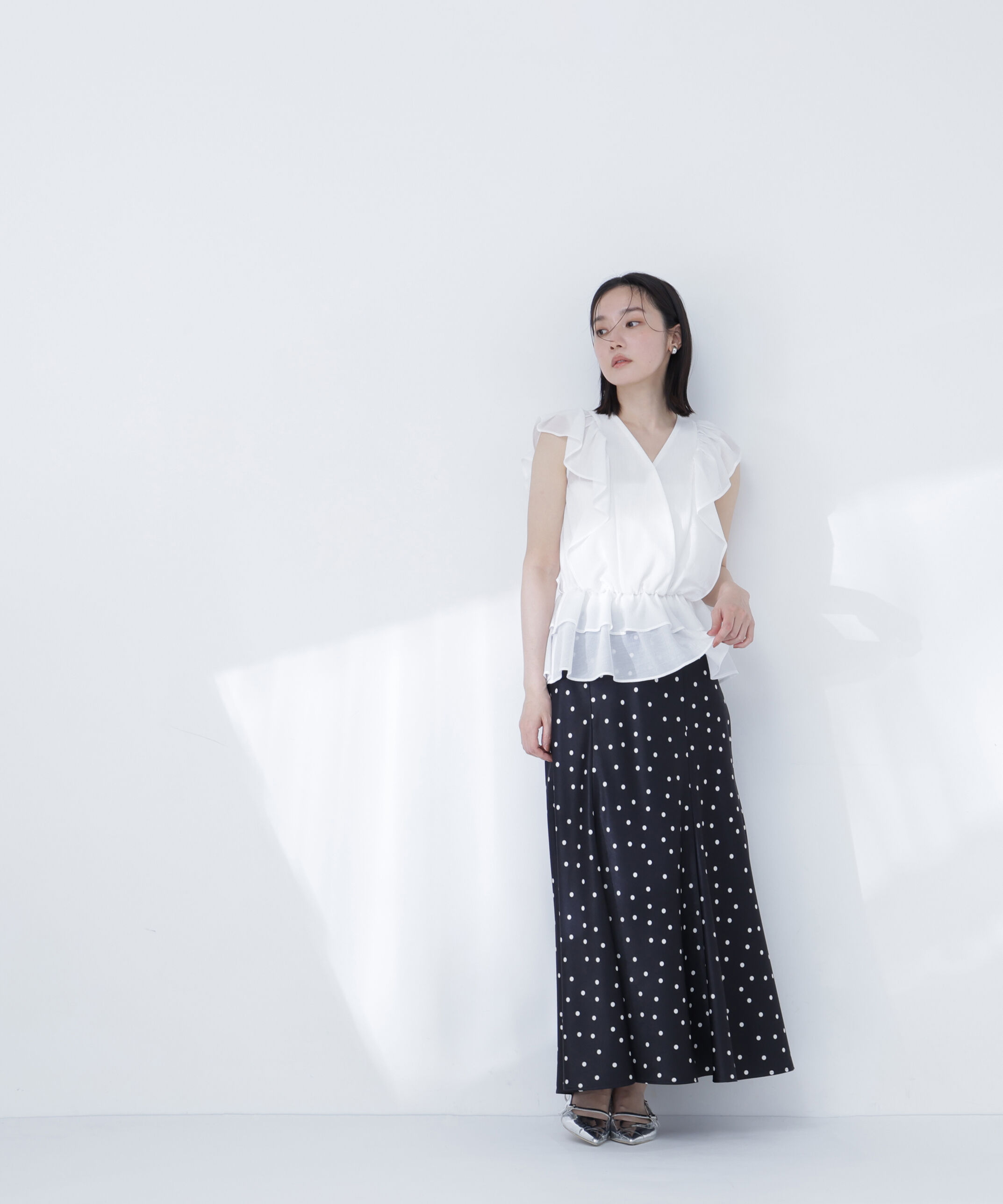  「〈山本里菜さんコラボ〉ラッフル楊柳ペプラムブラウス」|シャツ・ブラウス|