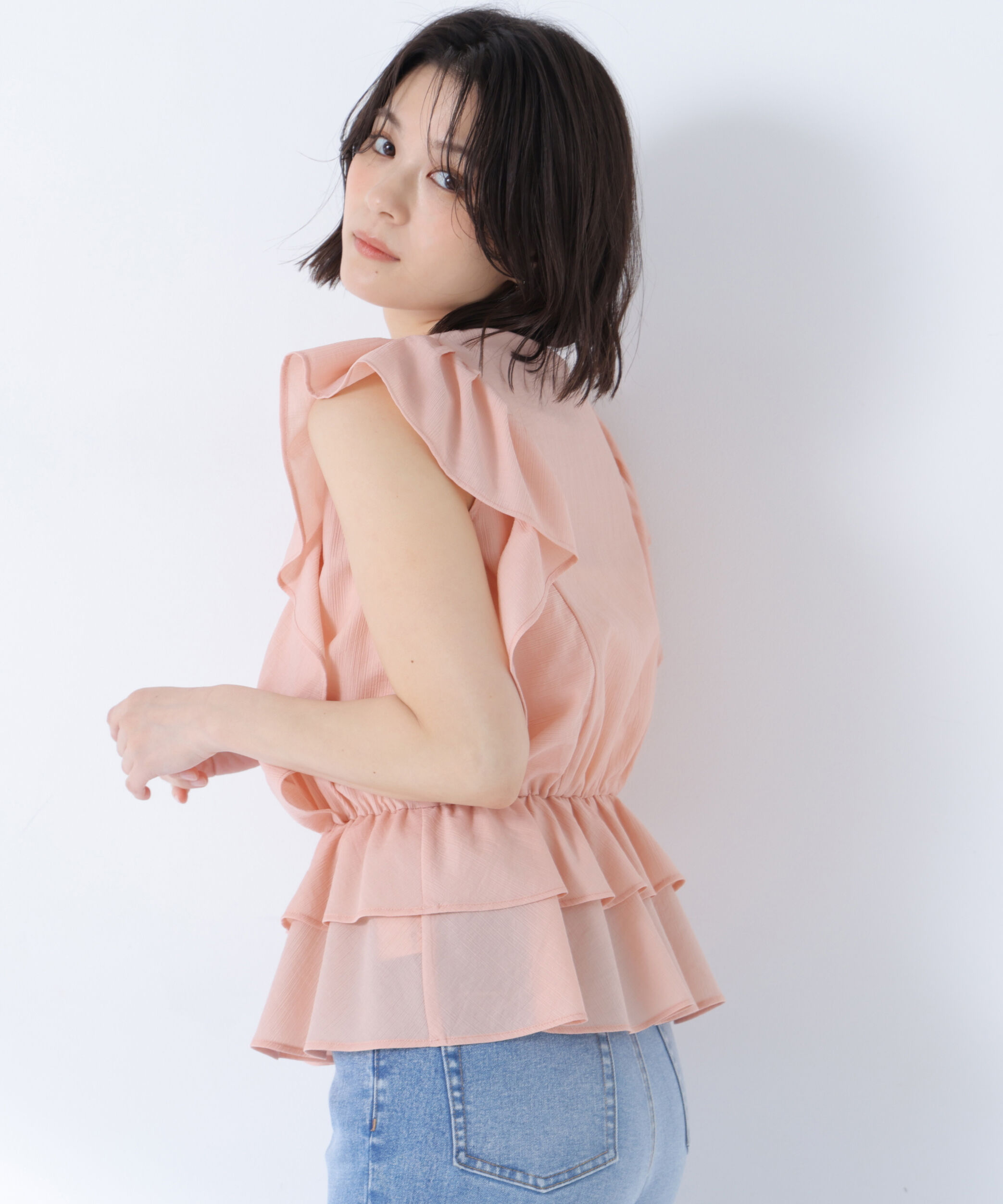  「〈山本里菜さんコラボ〉ラッフル楊柳ペプラムブラウス」|シャツ・ブラウス|