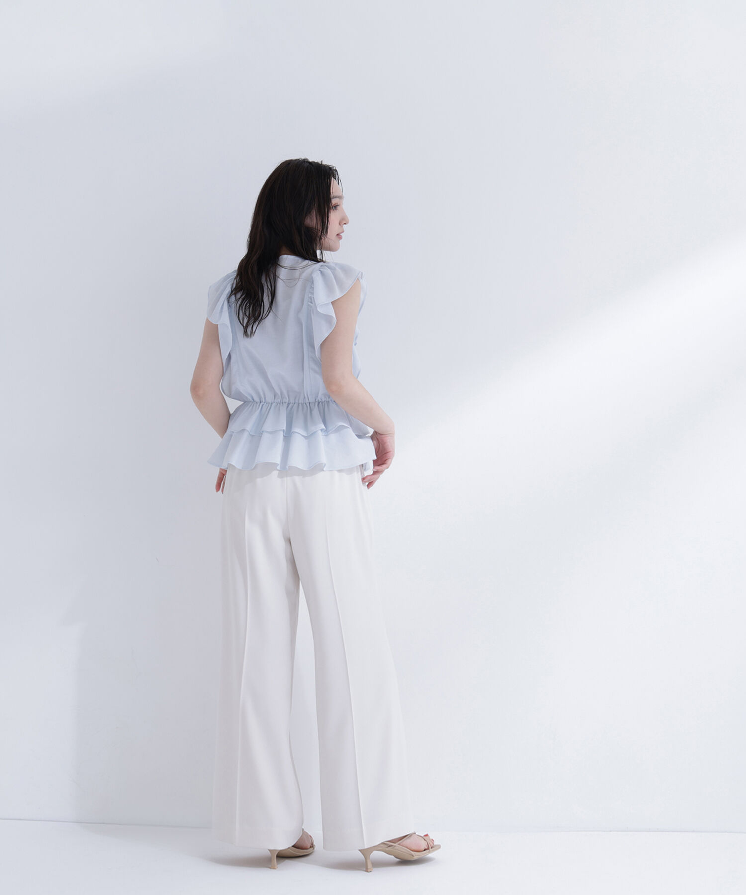  「〈山本里菜さんコラボ〉ラッフル楊柳ペプラムブラウス」|シャツ・ブラウス|