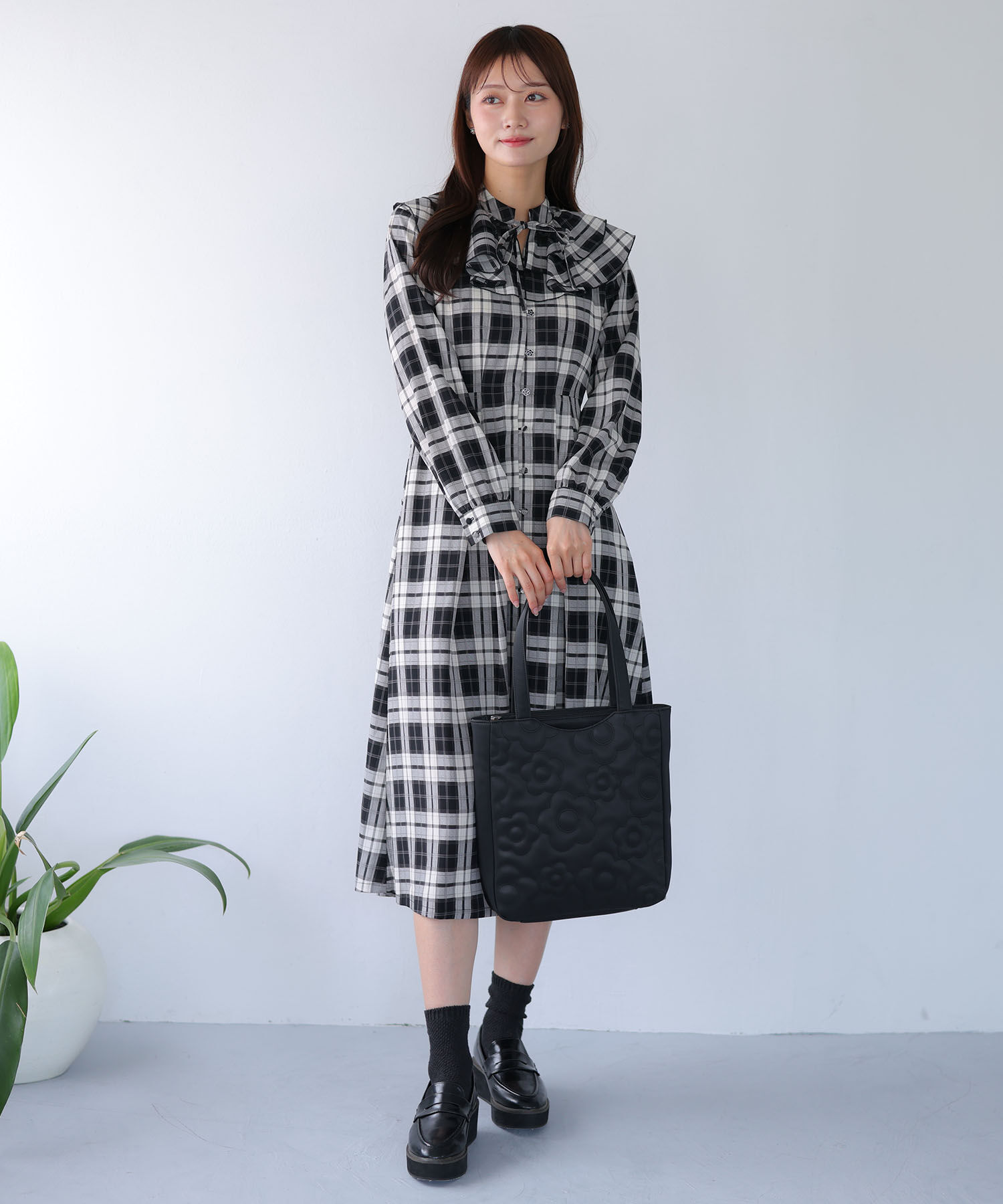 MARY QUANT「デイジーランダムキルト スリムトート」|トートバッグ|