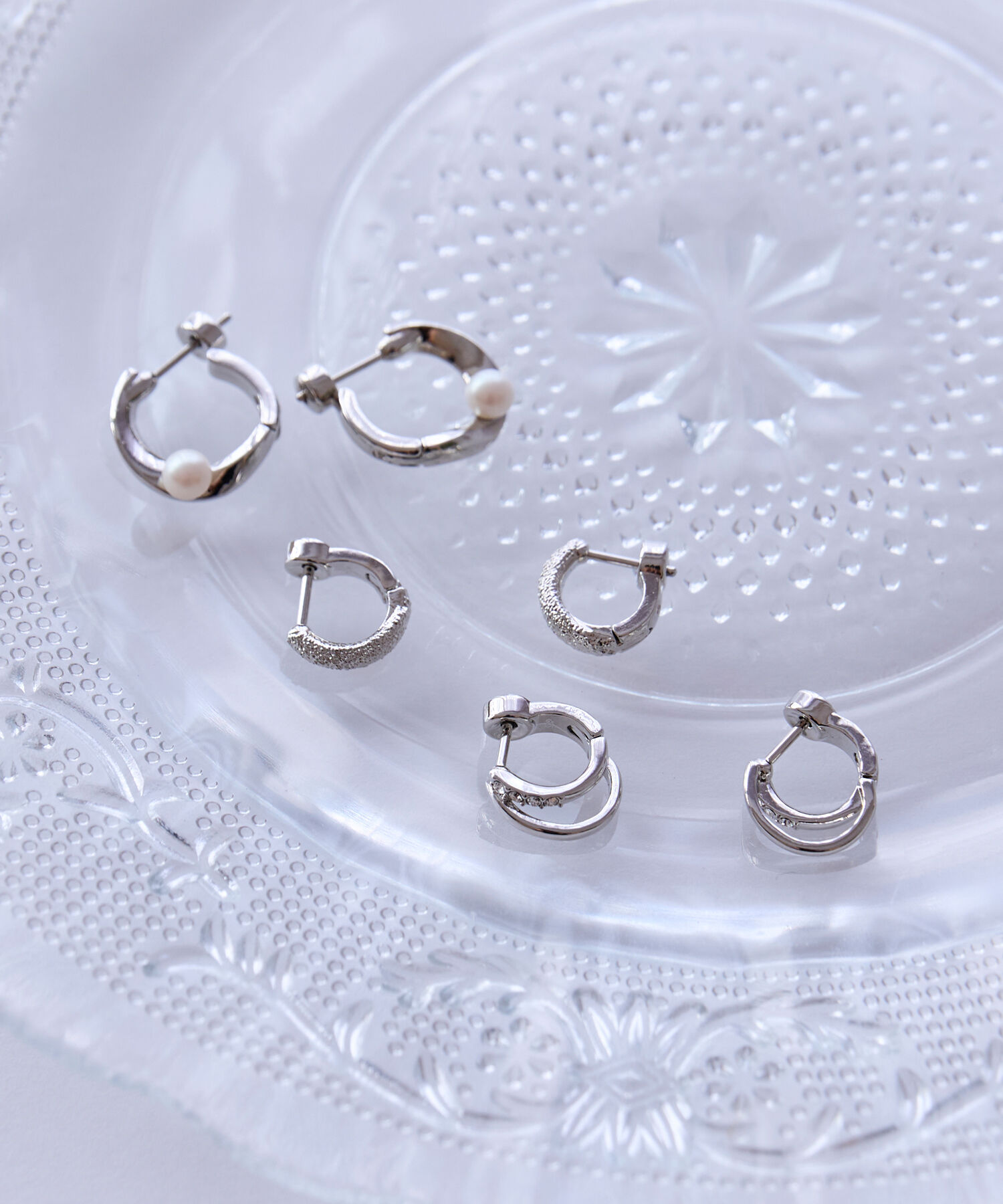 Phoebe「【金属アレルギー対応】ポイントビジューワンタッチピアス　シルバー/ニッケルフリー」|ピアス|