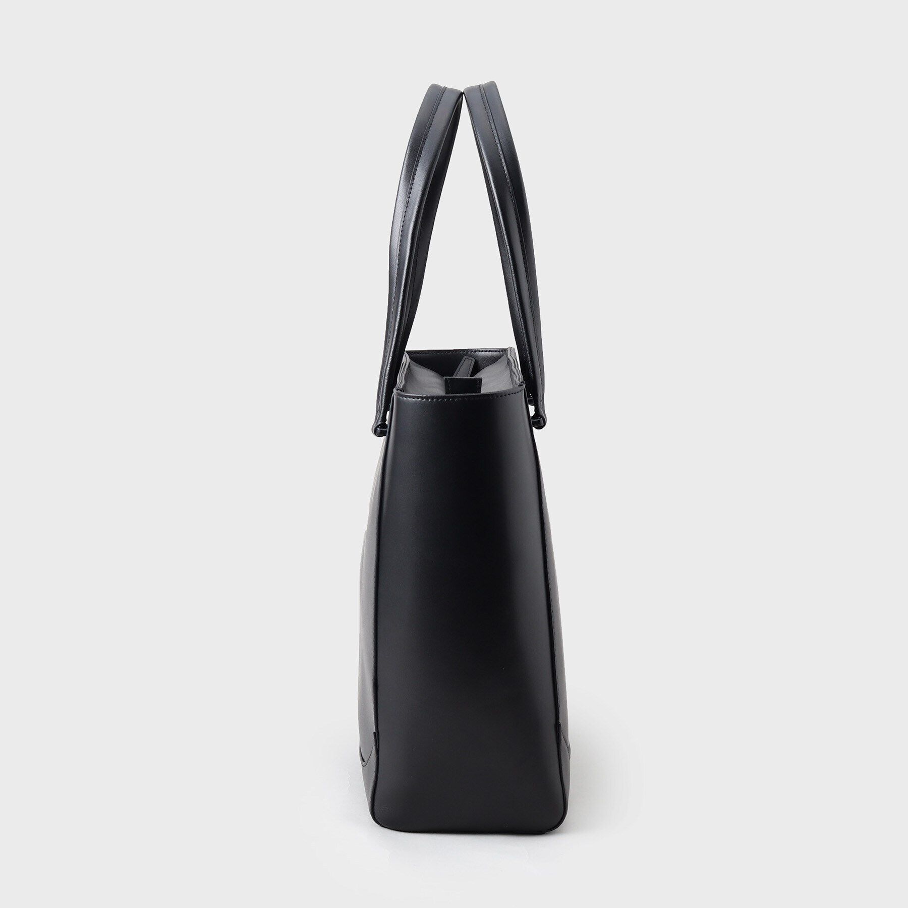 tk.TAKEO KIKUCHI「Refined Leather トートバッグ/ビジネス/A4収納可/ONOFF兼用」|トートバッグ|