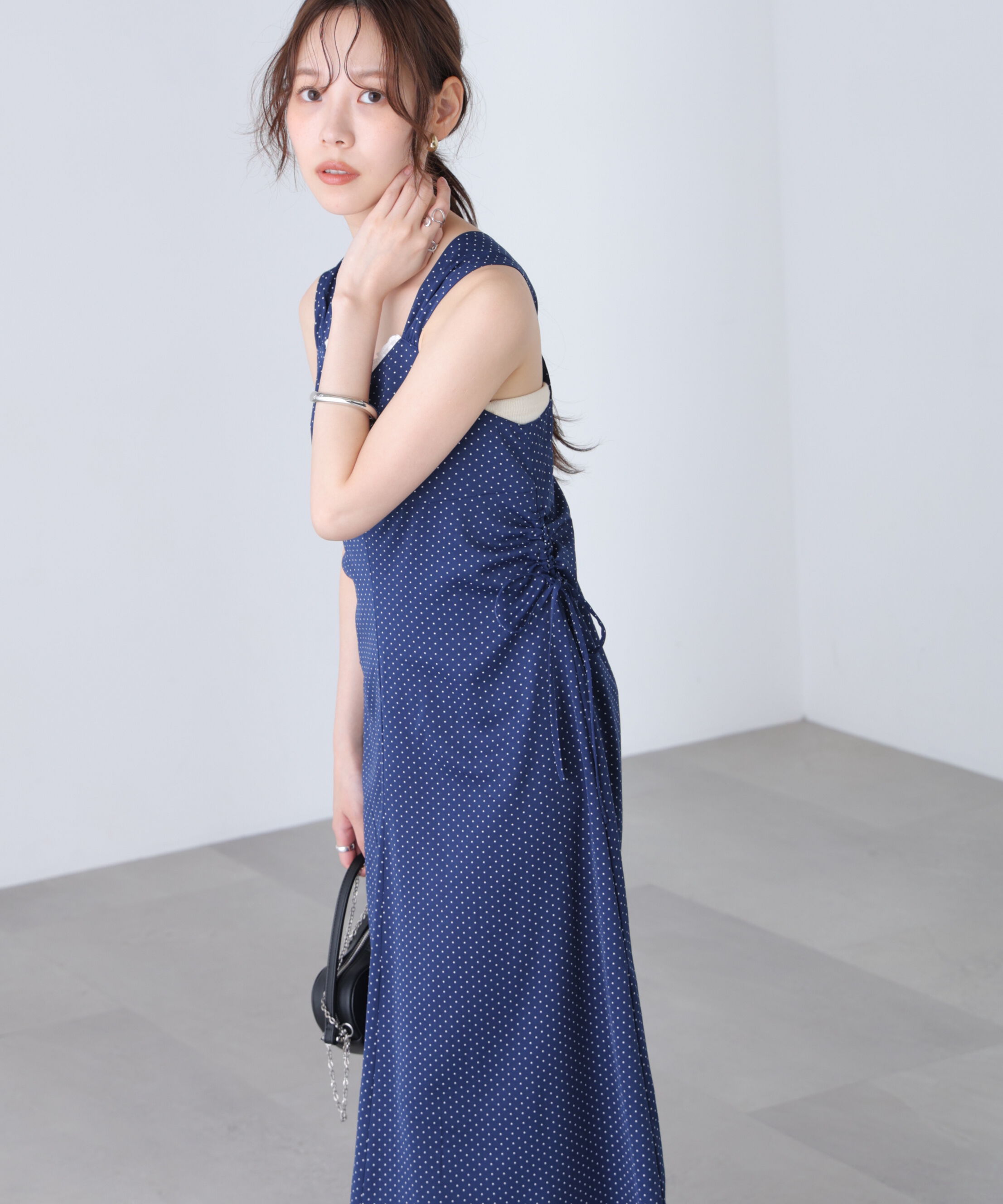  「シャーリングドット柄マキシワンピース」|ワンピース|