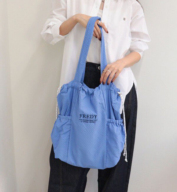 fredy emue「《新色追加》【WEB限定カラーあり】撥水サッカーサイドポケットトートバッグ」|トートバッグ|