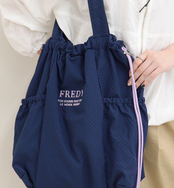 fredy emue「《新色追加》【WEB限定カラーあり】撥水サッカーサイドポケットトートバッグ」|トートバッグ|