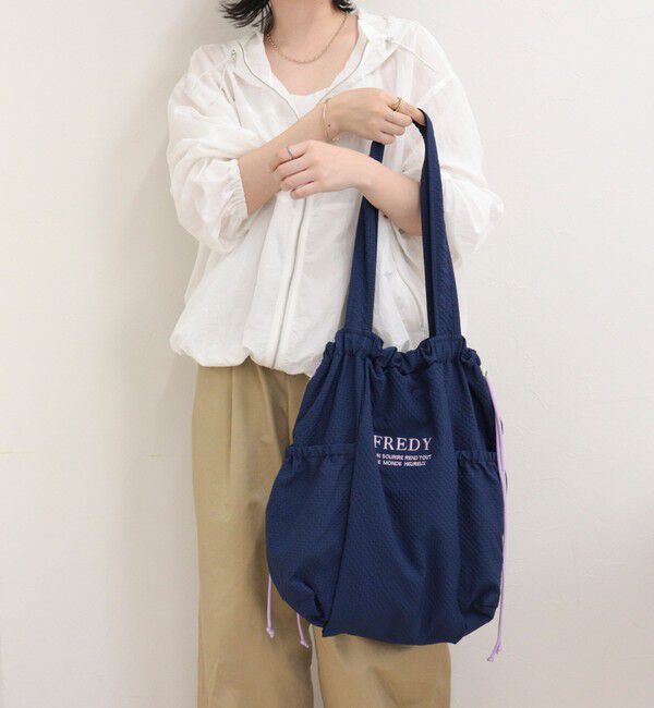 fredy emue「《新色追加》【WEB限定カラーあり】撥水サッカーサイドポケットトートバッグ」|トートバッグ|