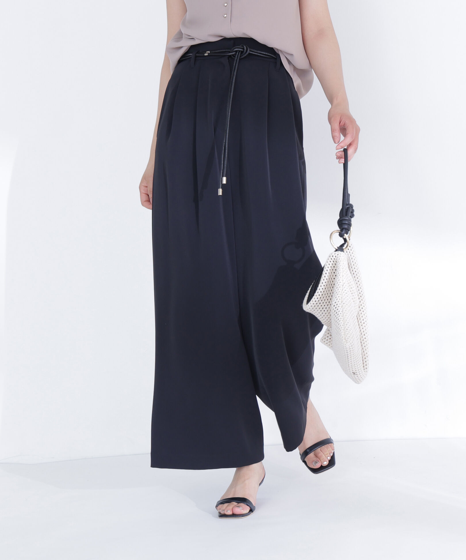  「フェイクレザーベルテッドパンツ」|その他|