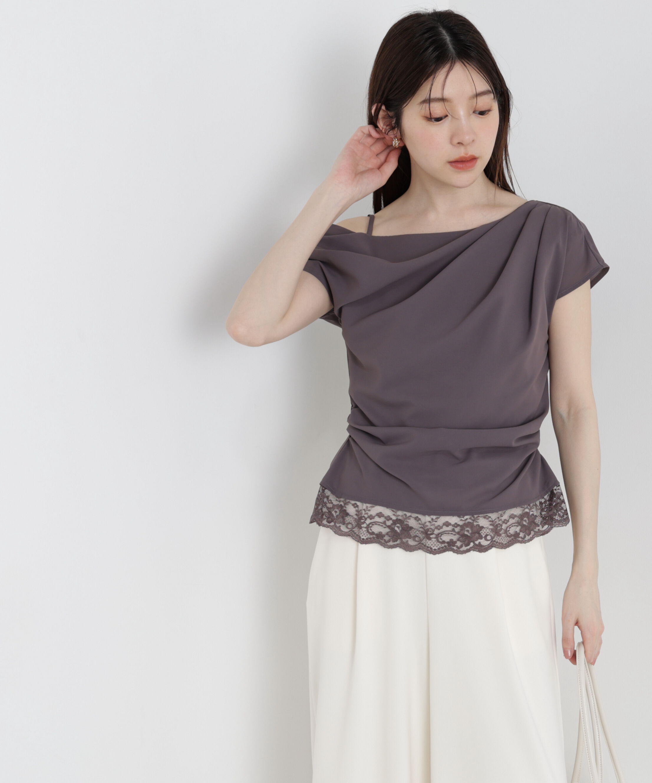 PROPORTION BODY DRESSING「〈a/mie〉アシメドレープブラウス」|シャツ・ブラウス|チャコール2