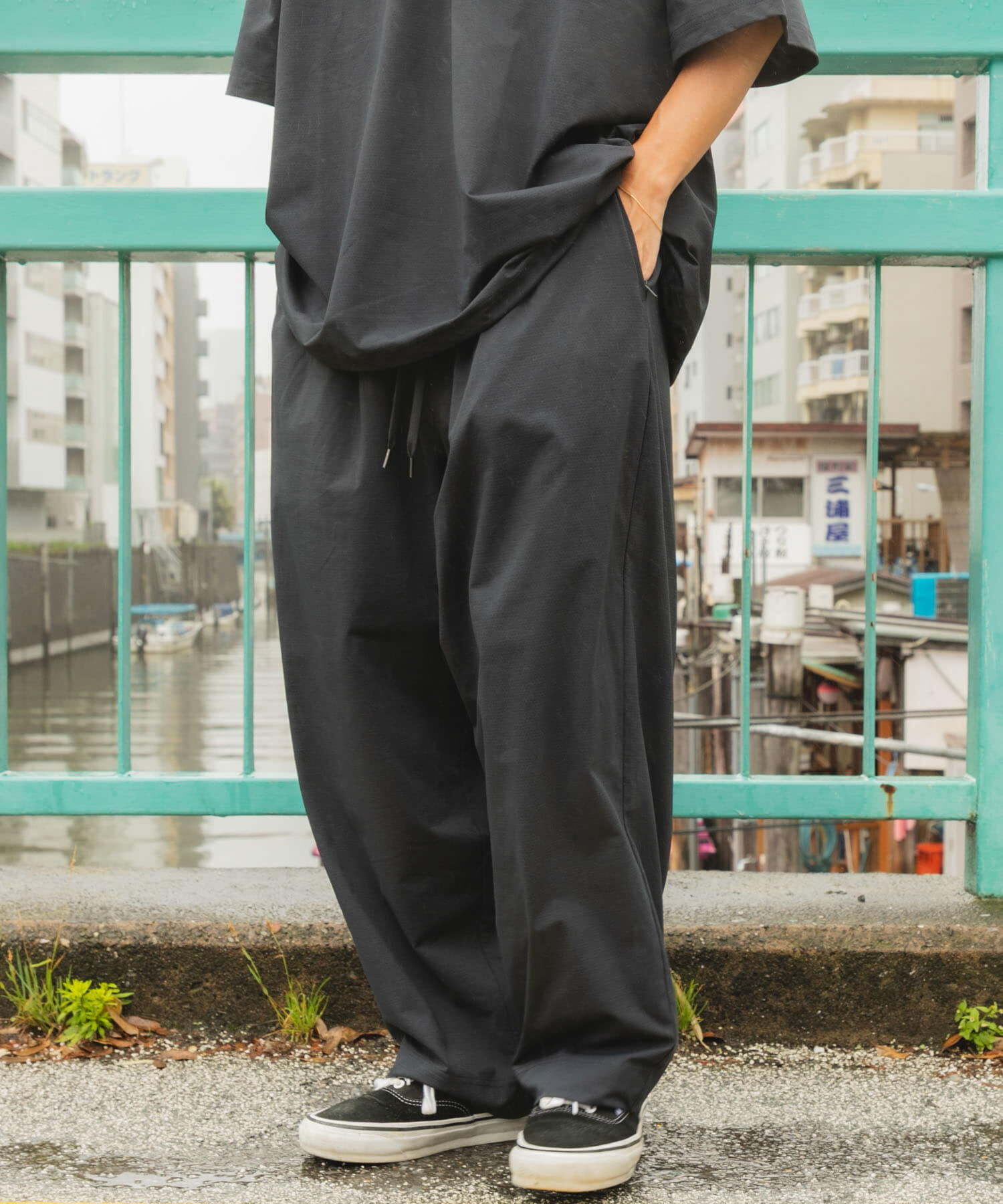 URBAN RESEARCH「Wide Dad　BREEZY TECH EASY PANTS」|その他|