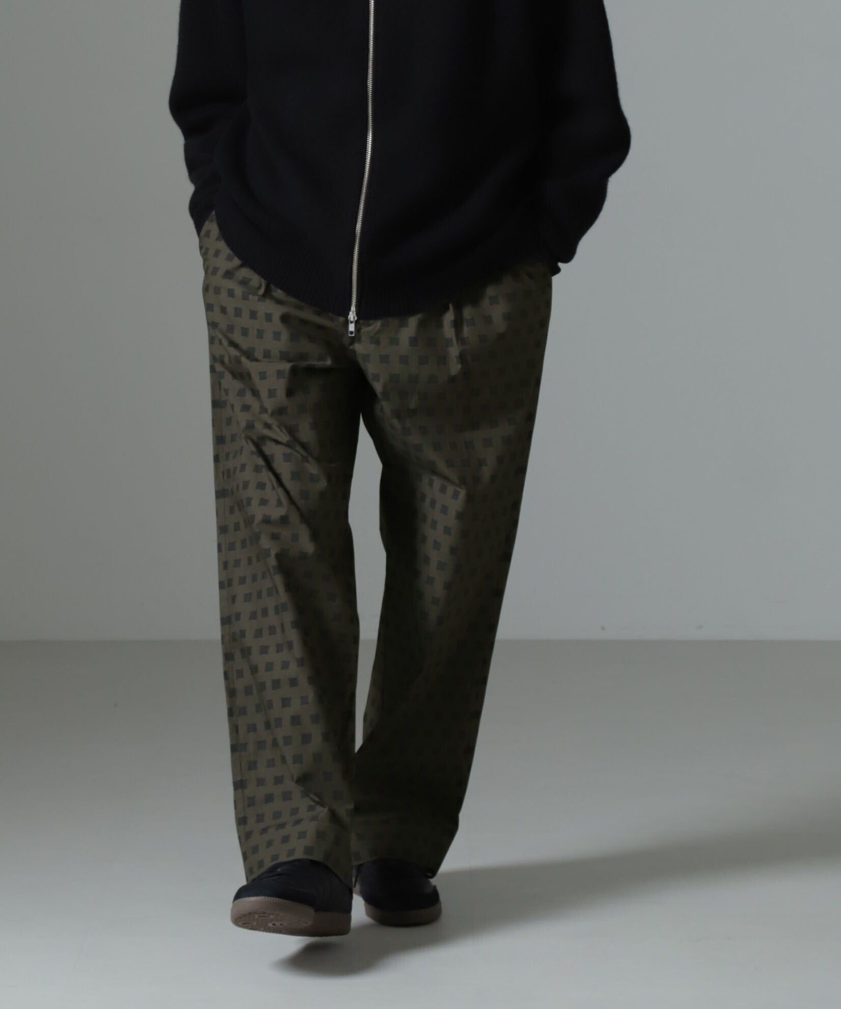 NANO universe「オリジナルパターンイージーパンツ」|チノ|パターン43