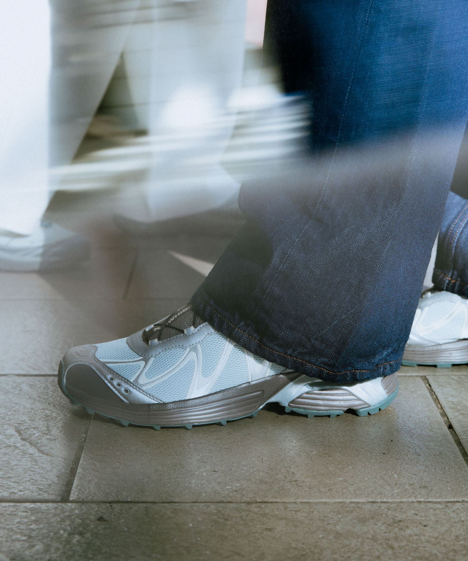URBAN RESEARCH「『26-30サイズ』SALOMON　EXCLUSIVE XT-WHISPER」|スニーカー|