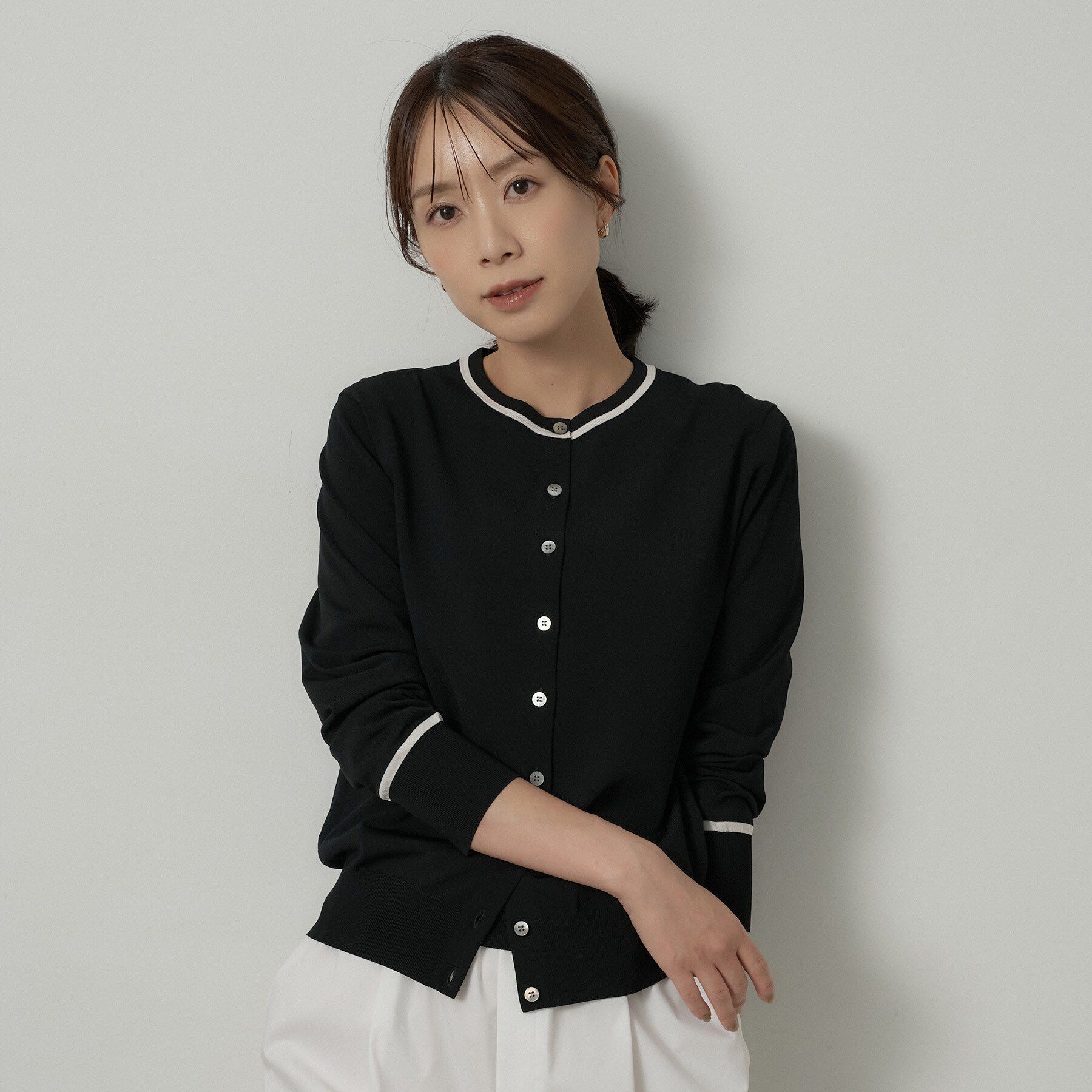 UNTITLED「【アンサンブル可能/秋羽織り】コンパクトニットカーディガン」|カーディガン|