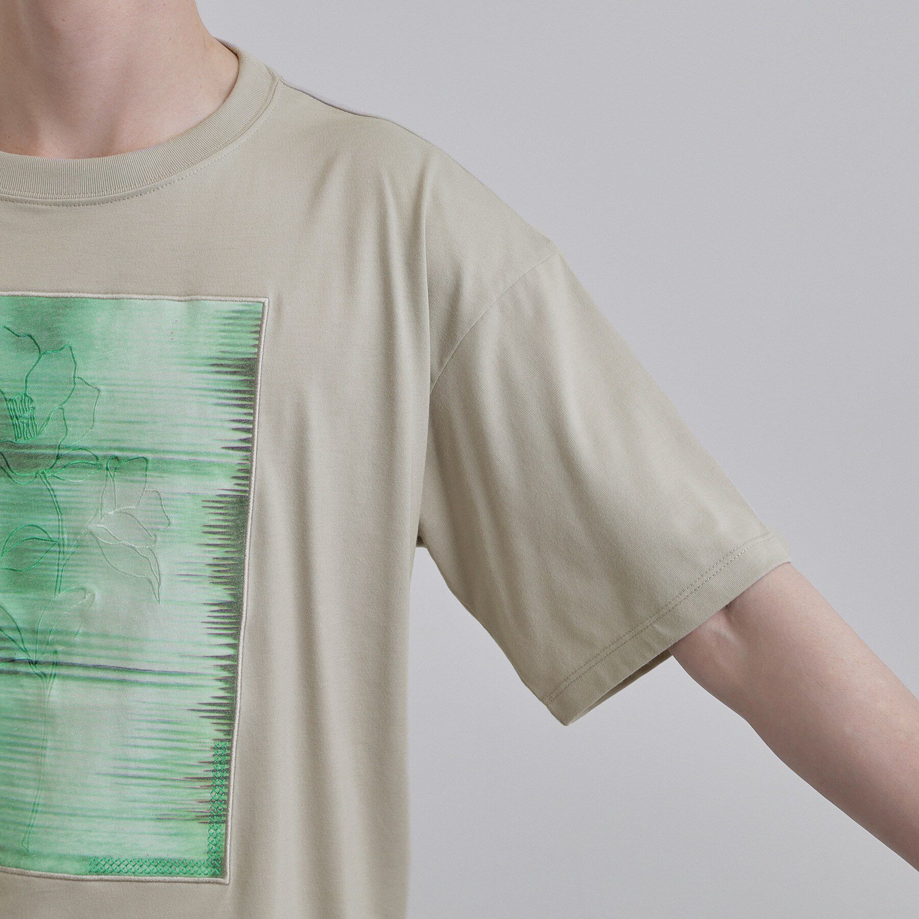 tk.TAKEO KIKUCHI「クロス刺繍フォトTシャツ」|Tシャツ・カットソー|