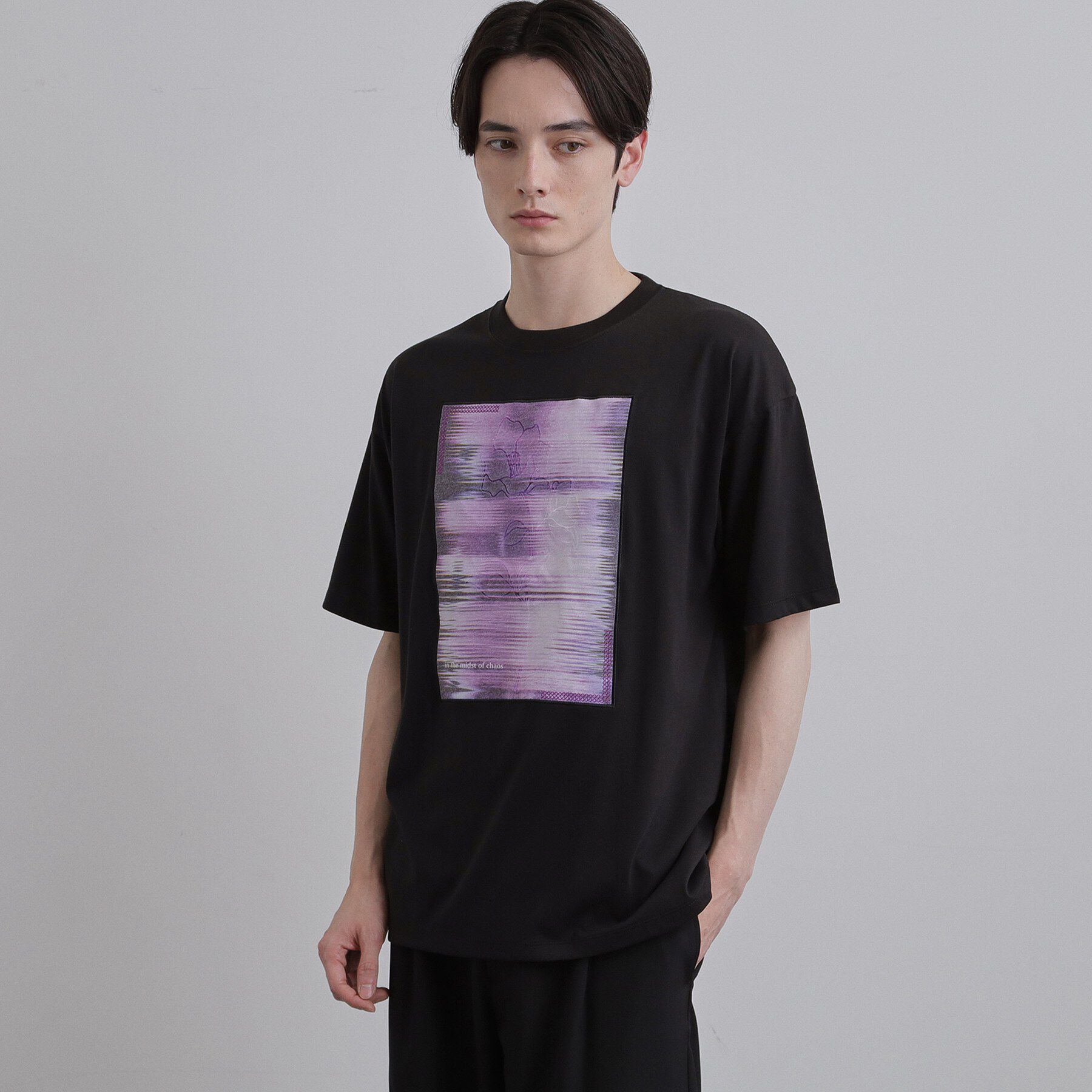 tk.TAKEO KIKUCHI「クロス刺繍フォトTシャツ」|Tシャツ・カットソー|ブラック(019)