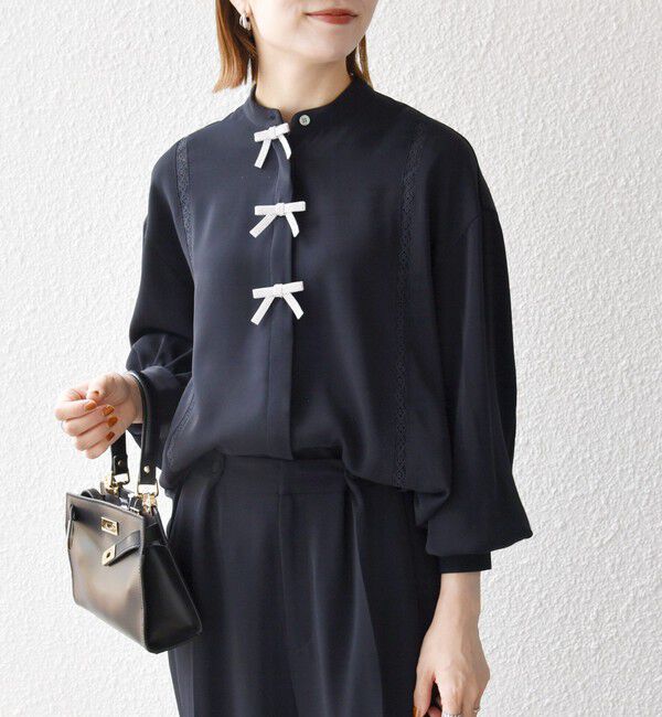 SHIPS any「《予約》〈手洗い可能〉リボン モチーフ スタンドカラー シャツ ブラウス［NAVY BLUE］」|シャツ・ブラウス|