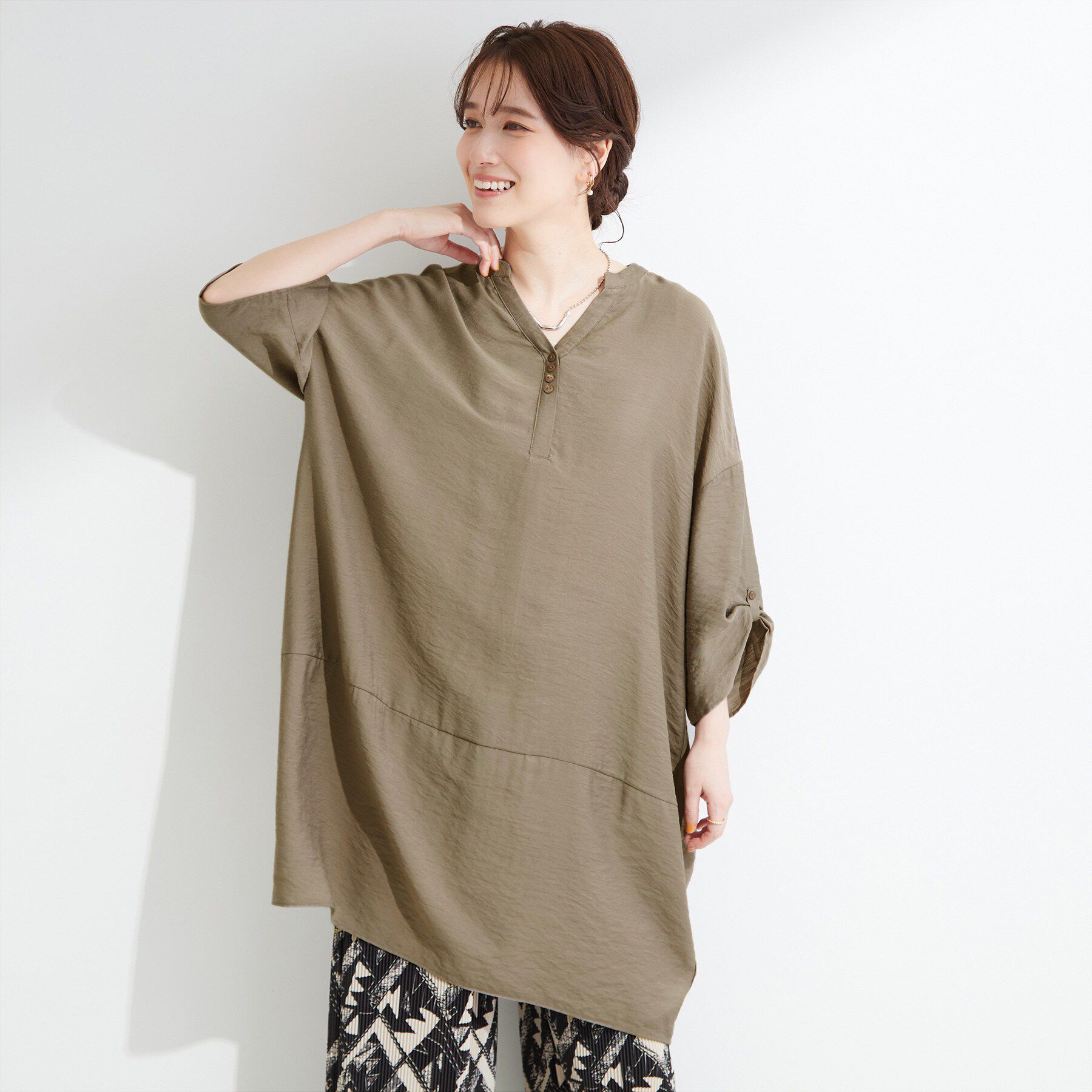 SHOO･LA･RUE「【ひんやり/S-LL/洗濯後しわになりにくい】秋まで活躍 ゆるっとリラックス 7分袖チュニック」|ワンピース|