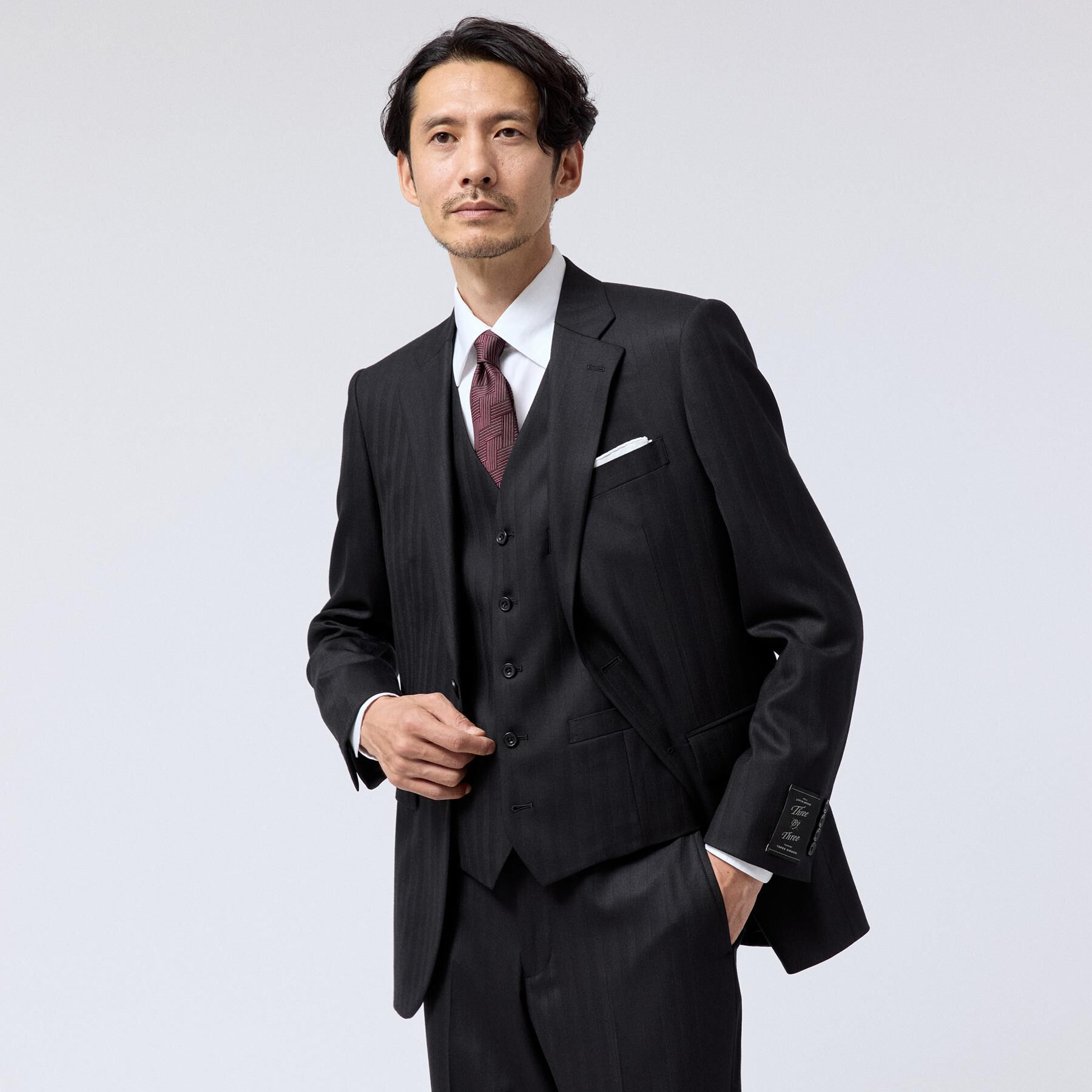 TAKEO KIKUCHI「シャイニーシャーク ストライプスーツ／スリーピース対応」|スーツ|