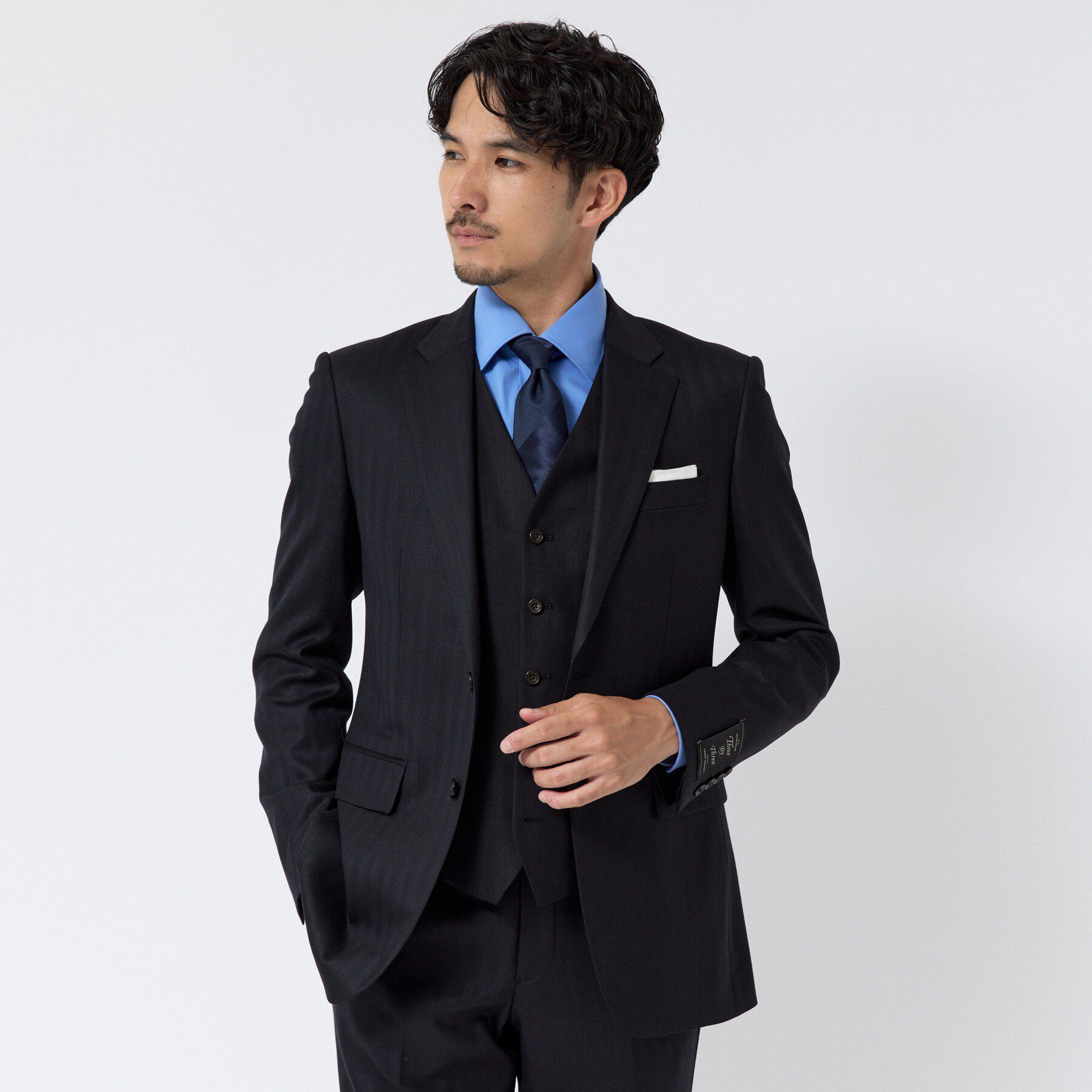 TAKEO KIKUCHI「シャイニーシャーク ストライプスーツ／スリーピース対応」|スーツ|ネイビー(394)